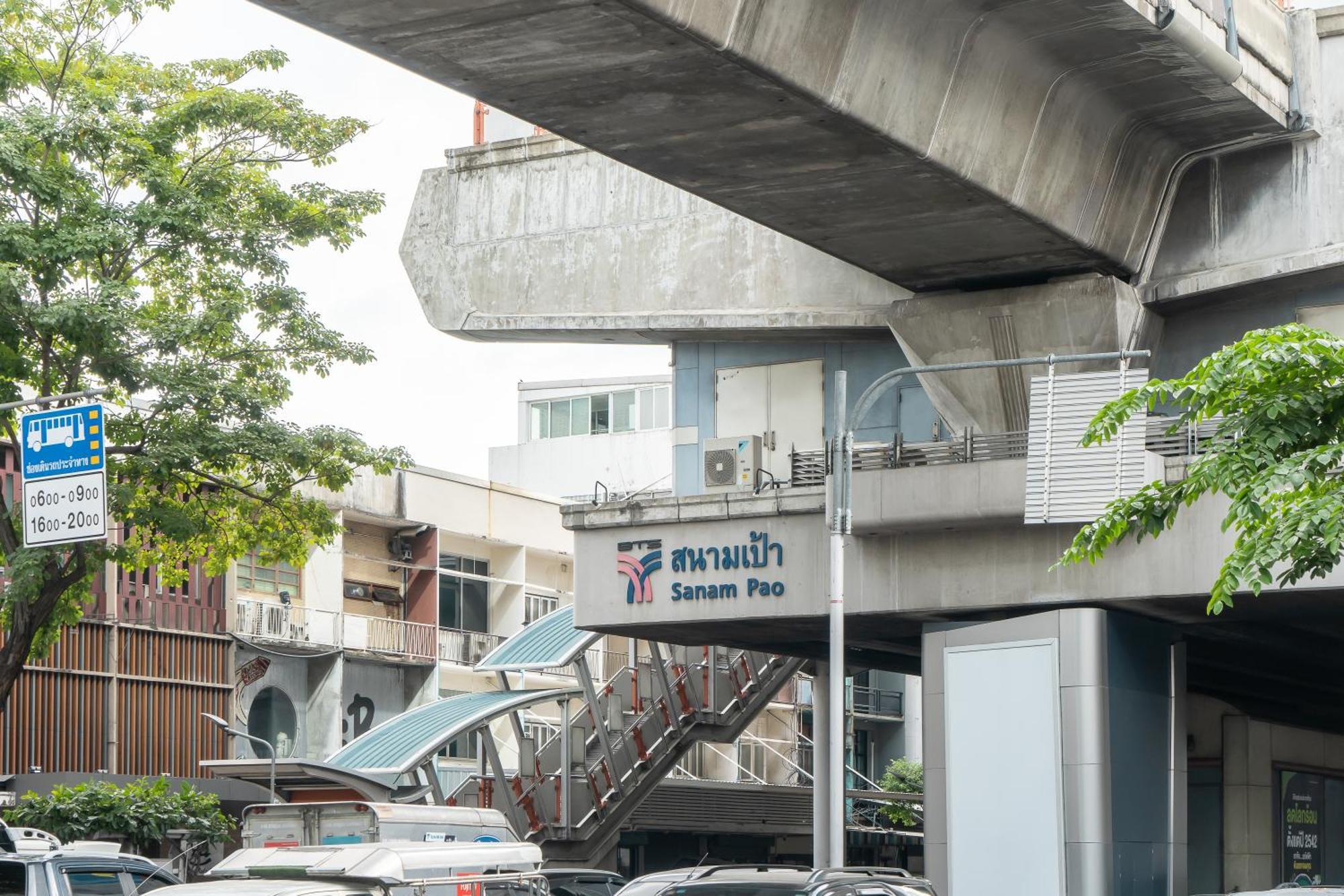 Vic 3 4* Bangkok