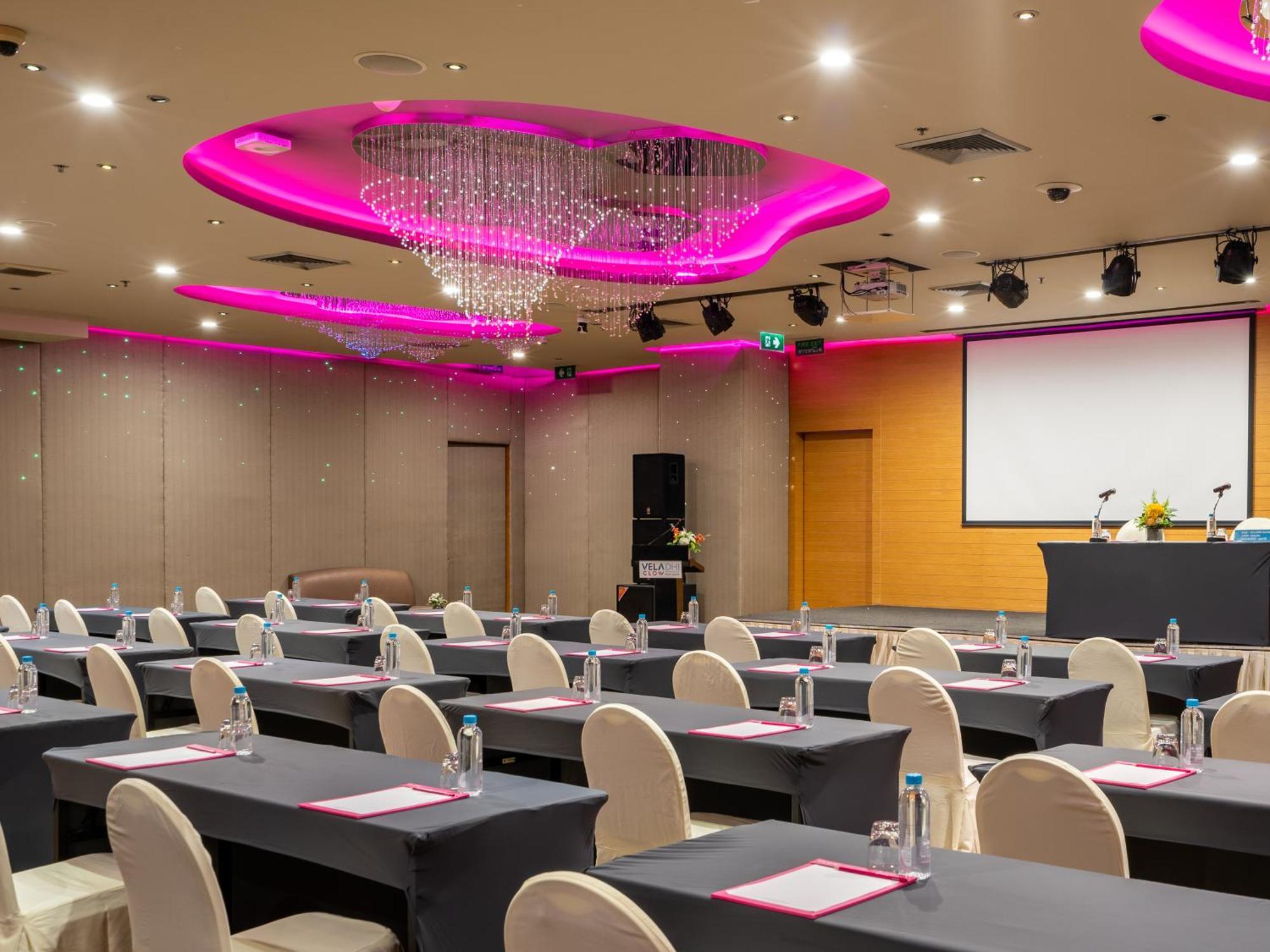 Hotel Vela Dhi Glow Pratunam 4*