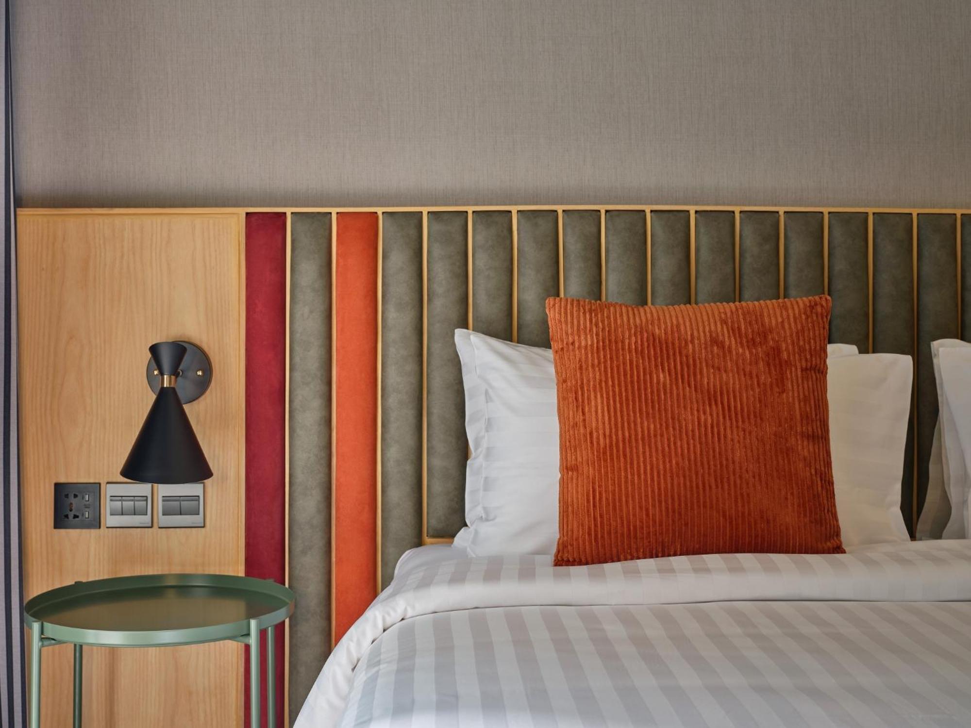 The Quarter Onnut By Uhg Hotel