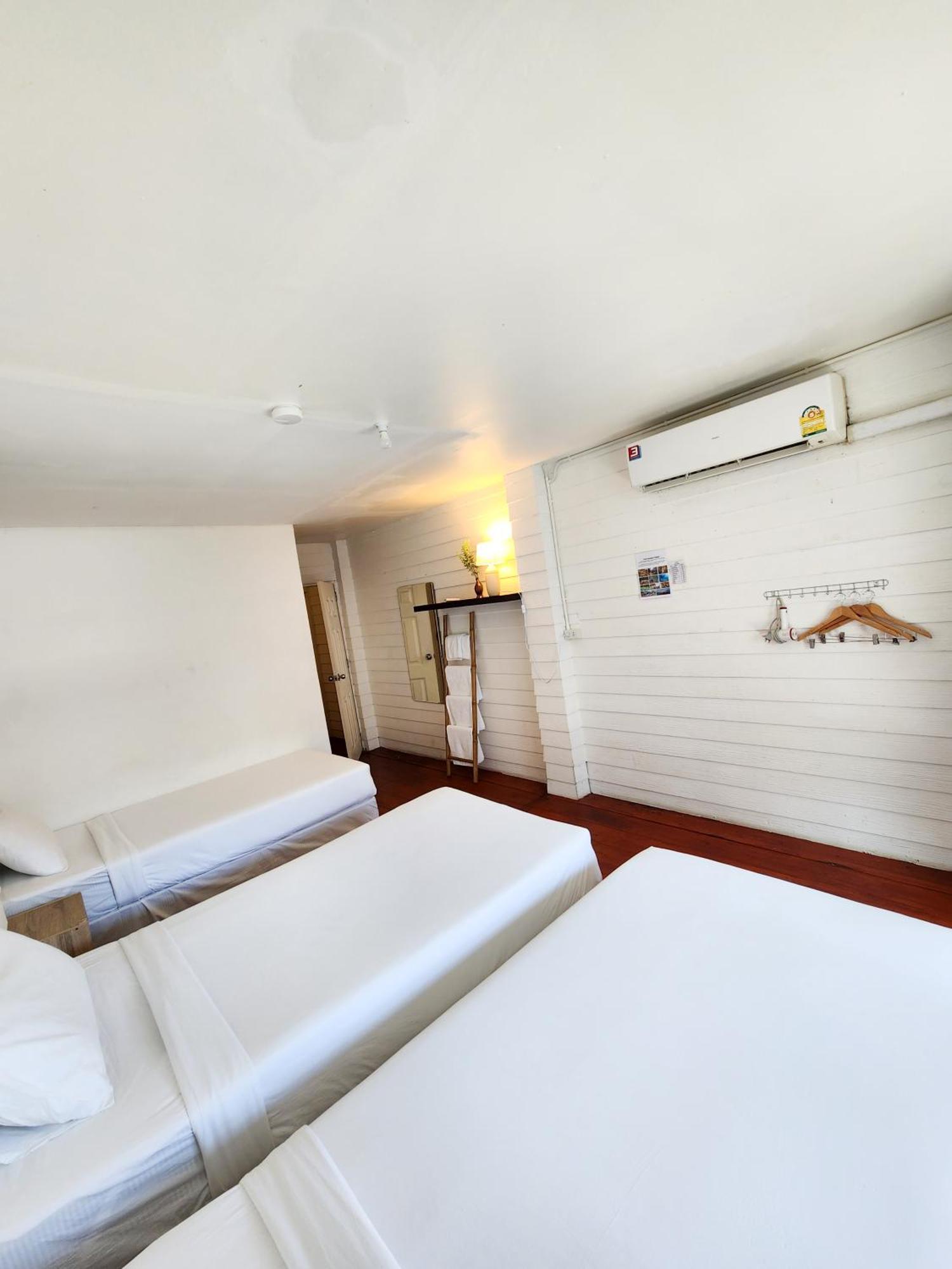 Back Backpackers Hostel Bangkok