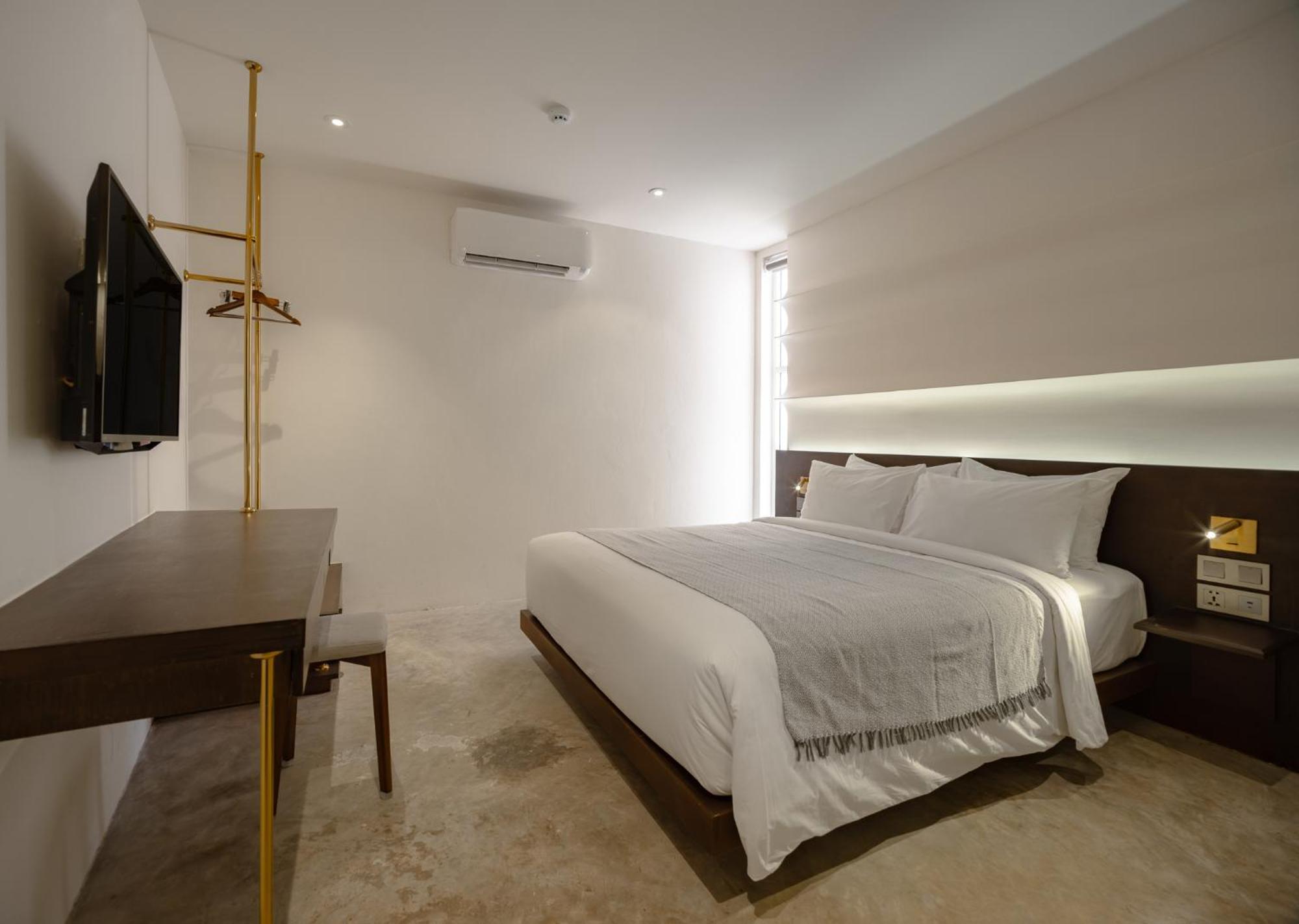 Nidhra Boutique Sukhumvit Hotel *