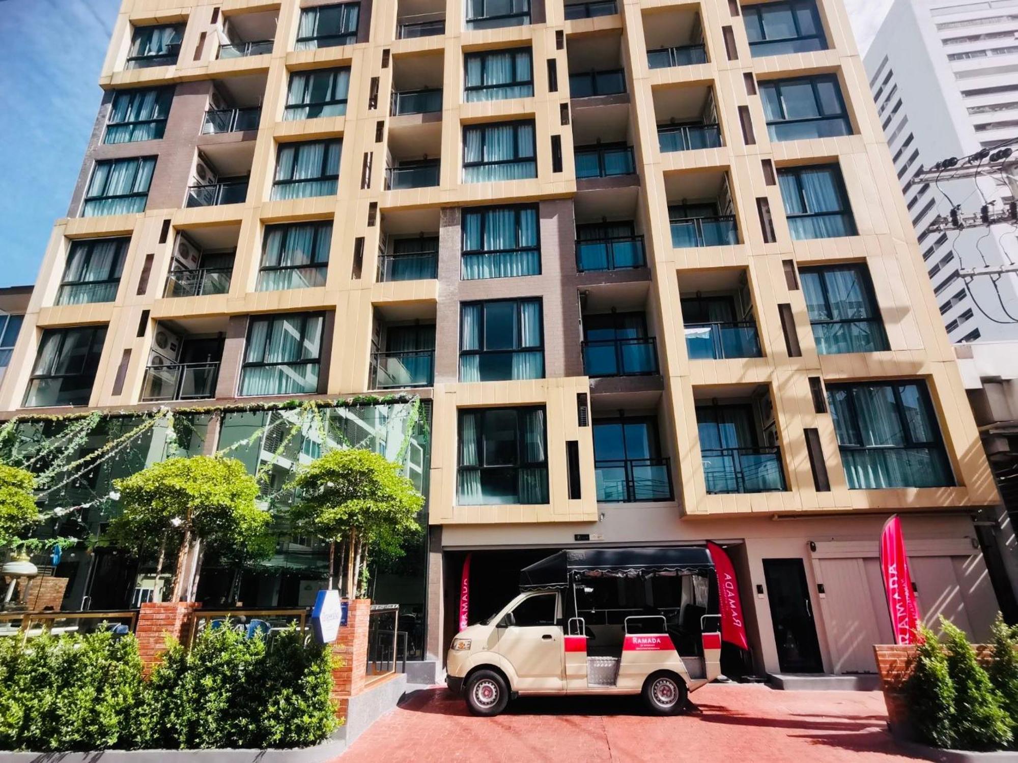 Aparthotel Ramada By Wyndham Ekamai Residences *