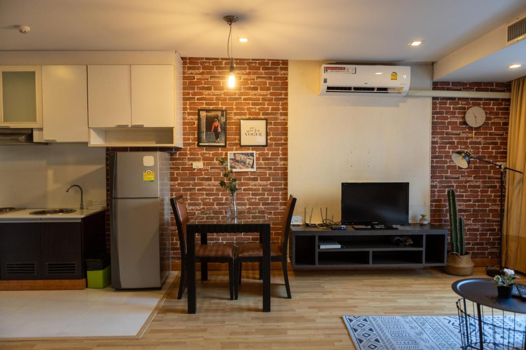 Go Thonglor Apartment Bangkok