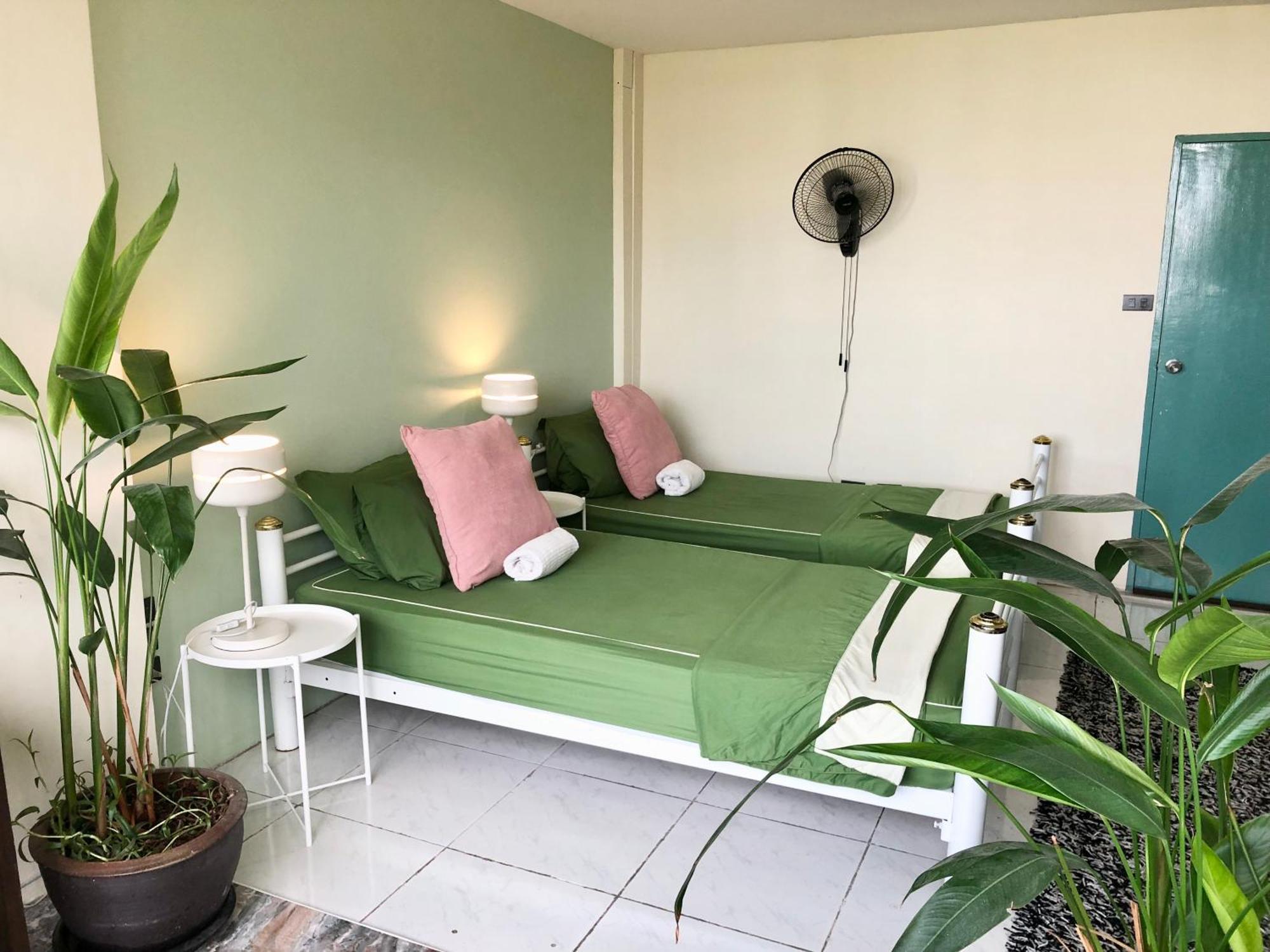 Homestay Cb's - Cheap Boutique *