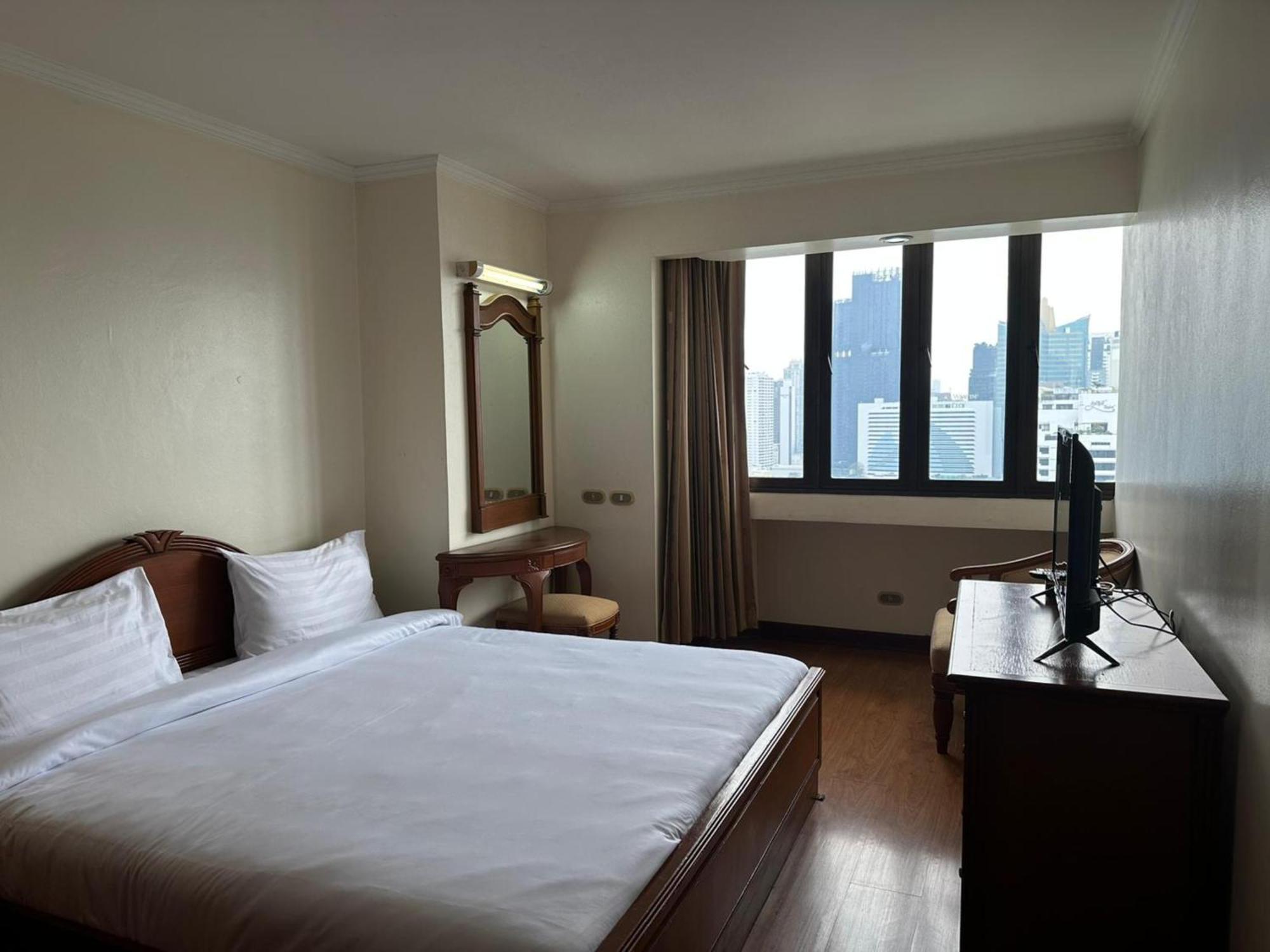 Apartment Omni Tower Sukhumvit Soi 4 Direct Bangkok