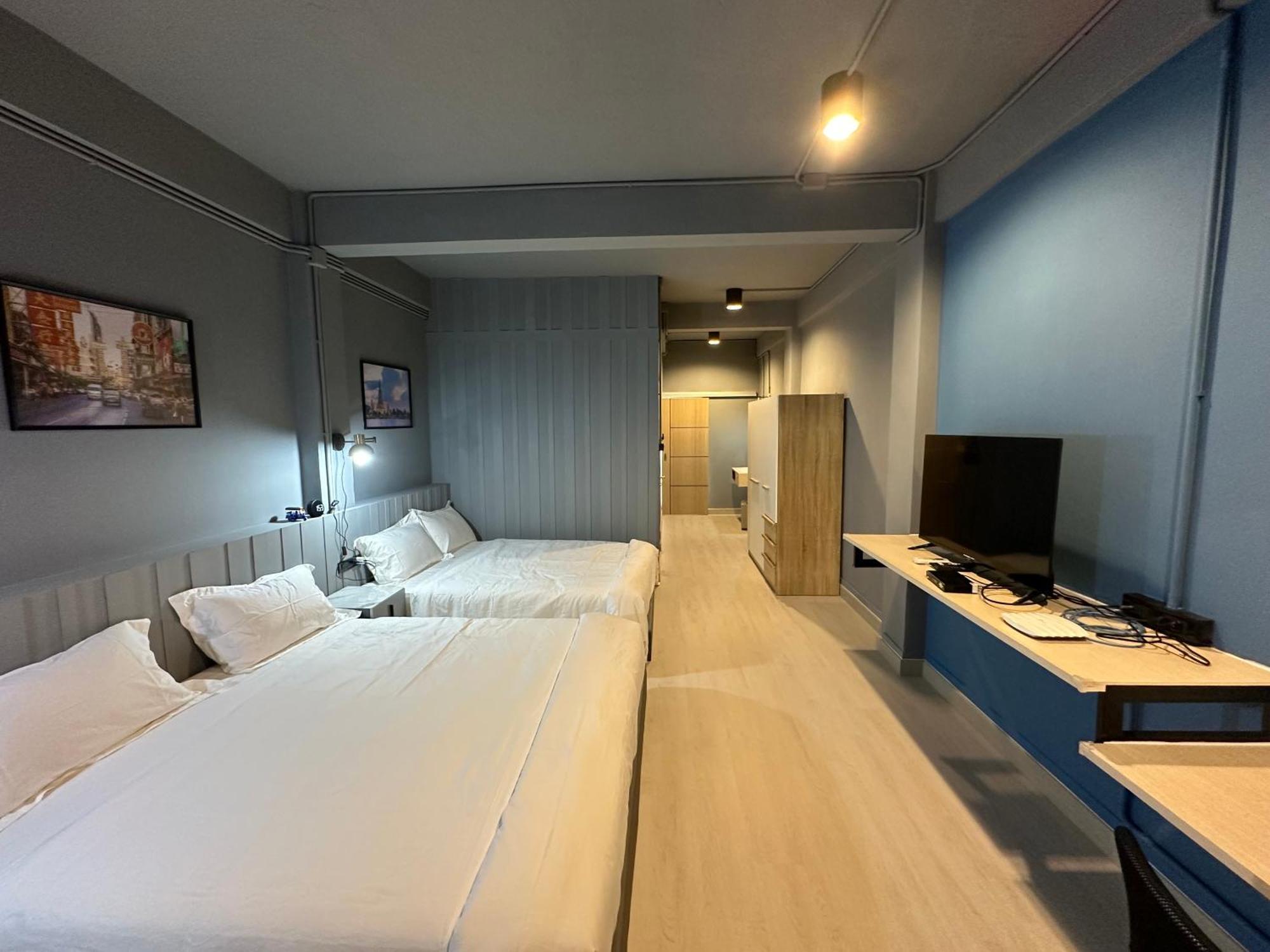 Vibe, House, 7 Mins To Bts, Center, Private In Sathon, Private Bathroom, Bangkok, Thailand Guest house