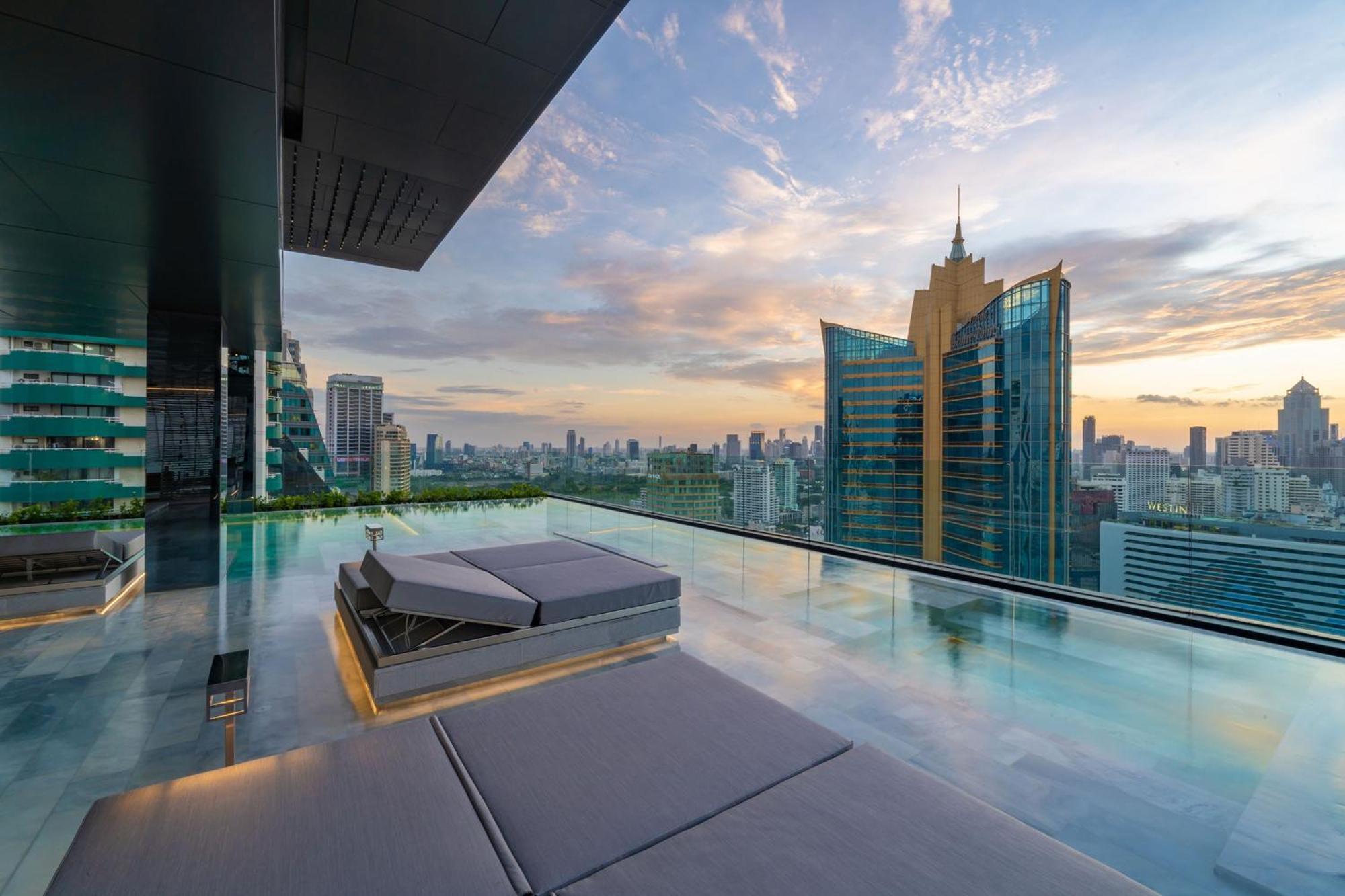 Ultra Classy Designer Central Asok Terminal 21