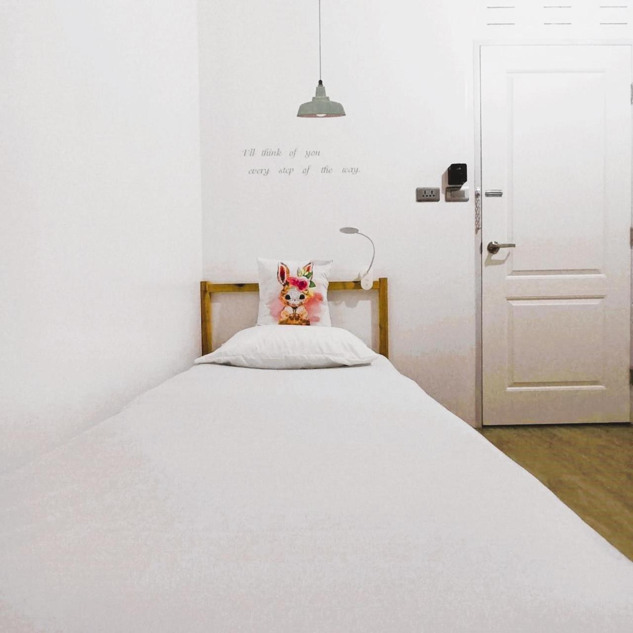 Club House 124 Near Suvarnabhumi, Bkk Airport Apartment