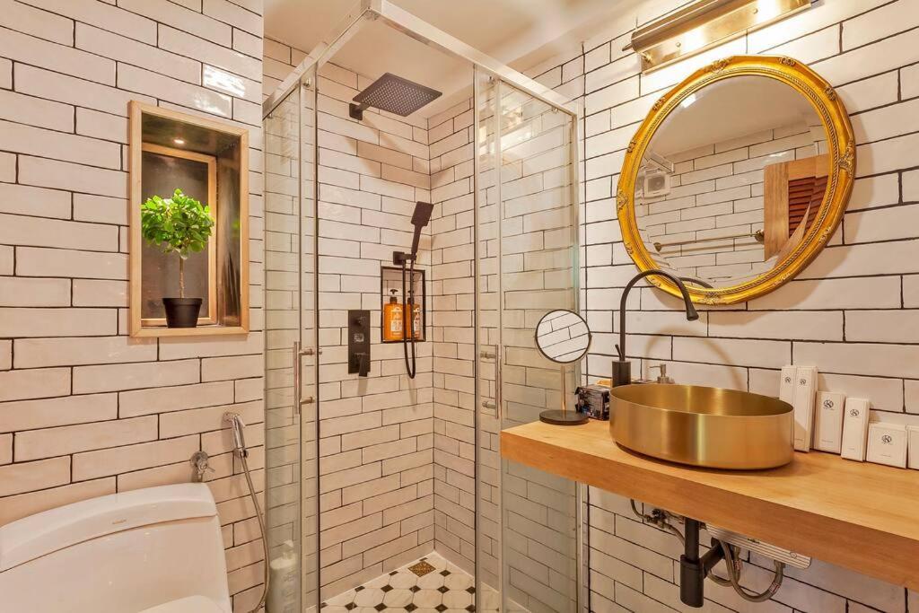 Thai Wabi-sabi Loft Bangkok