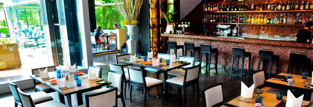Urbana Sathorn Hotel,