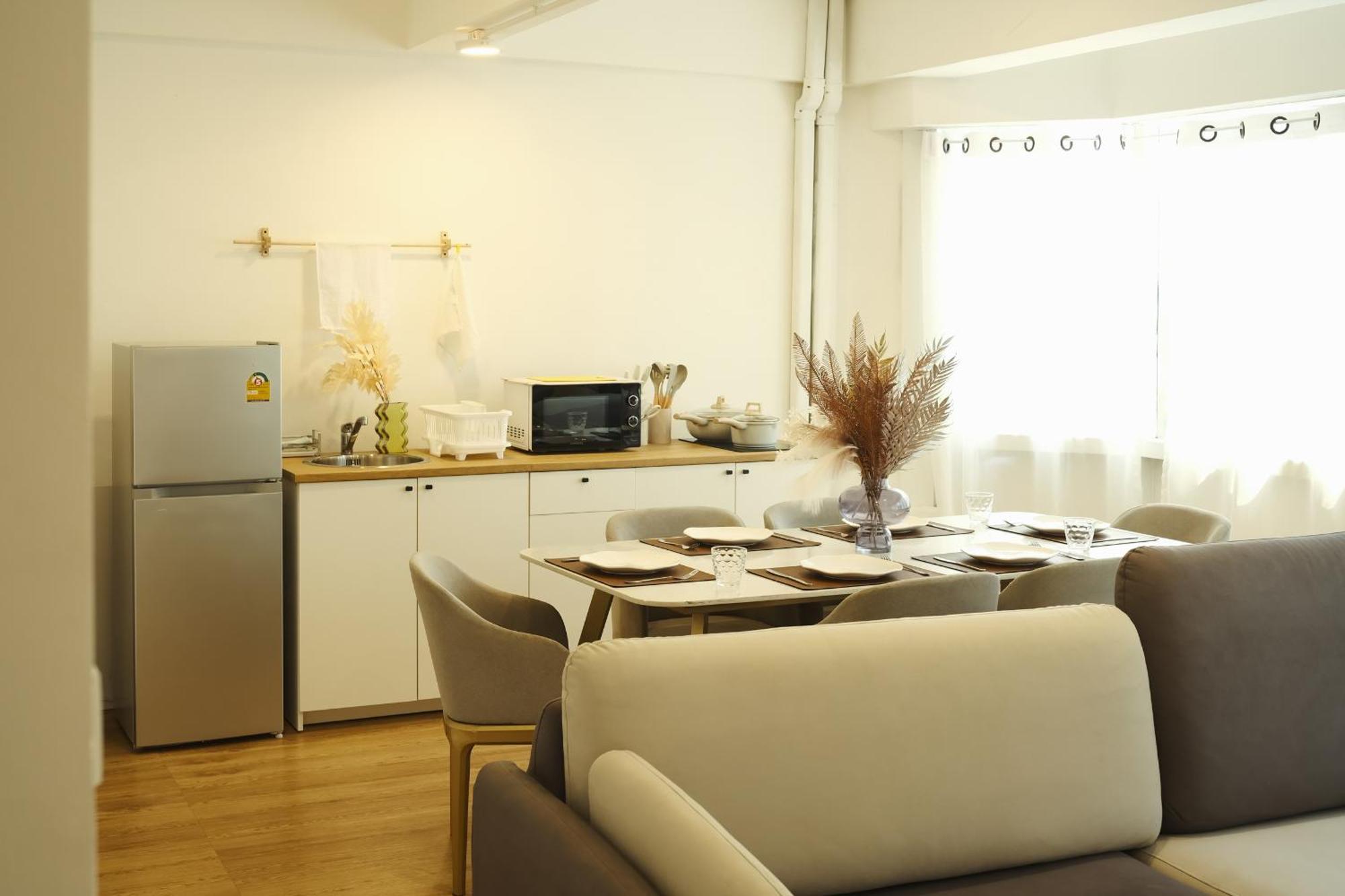 2br Stylist Rare Find China Town * Bangkok