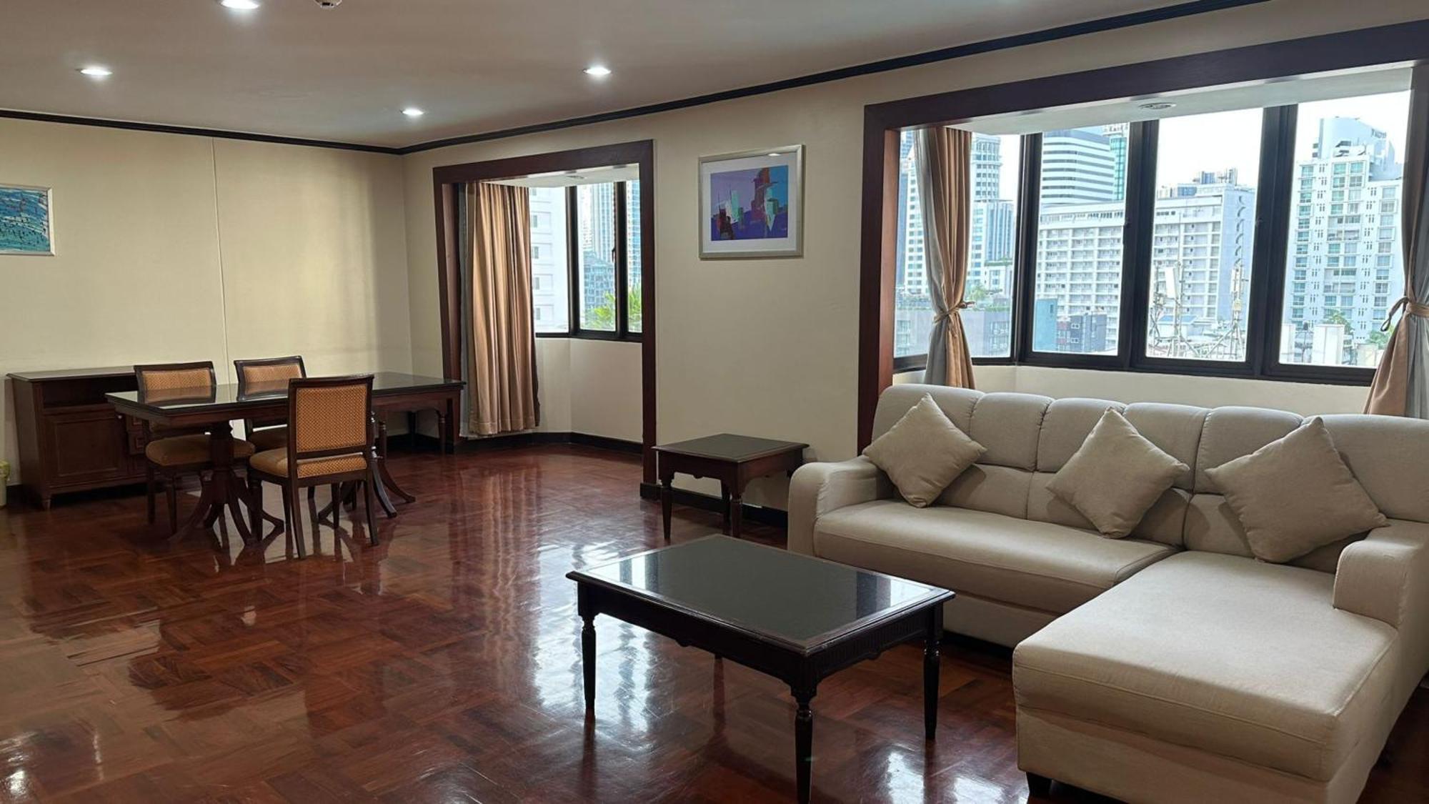 Apartment Omni Tower Sukhumvit Soi 4 Direct *