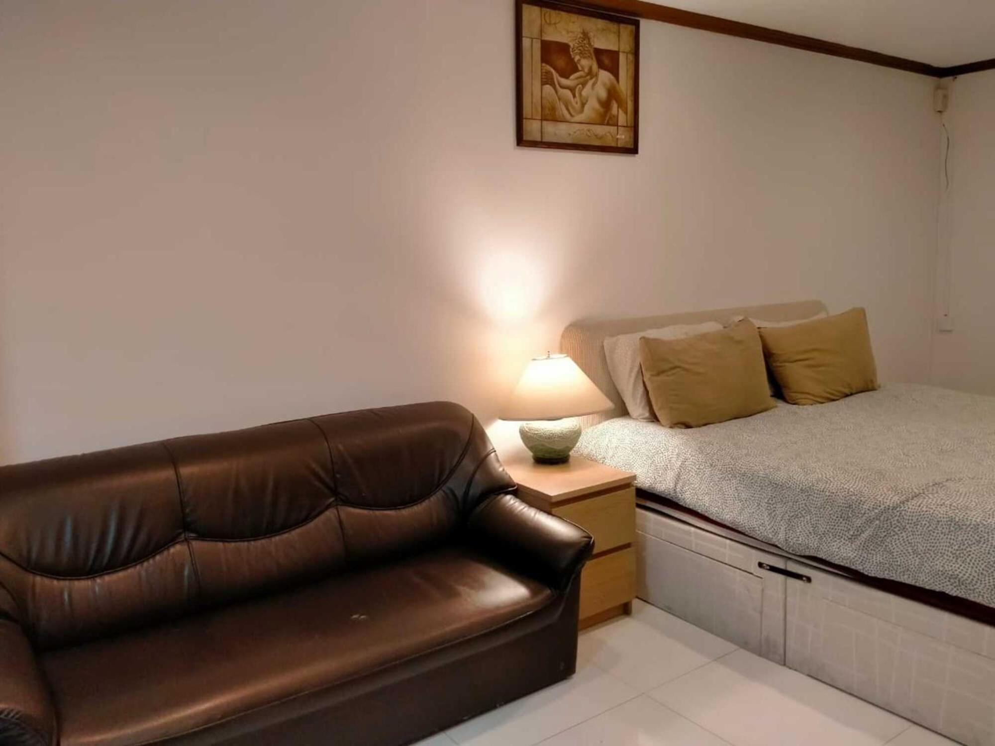 Apartment Omni Tower Sukhumvit Soi 4 Direct