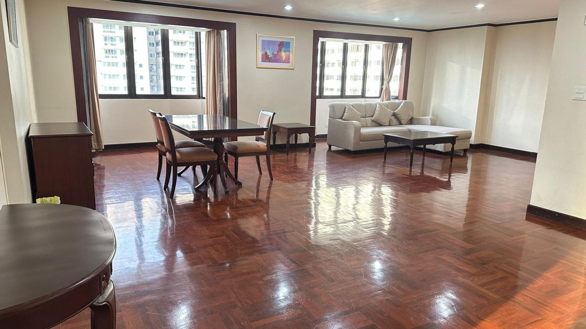 Apartment Omni Tower Sukhumvit Soi 4 Direct *