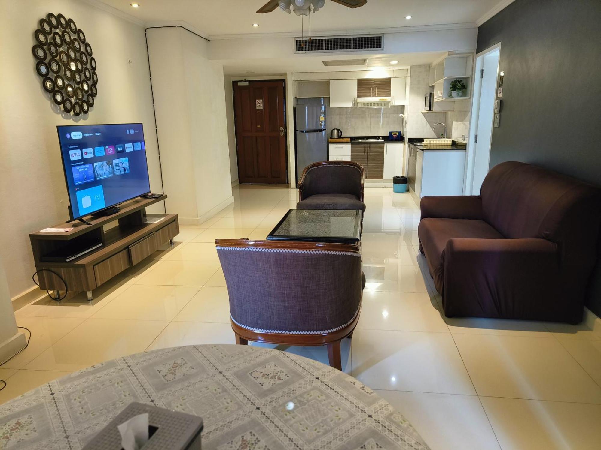 Omni Tower Sukhumvit Soi 4 Direct *