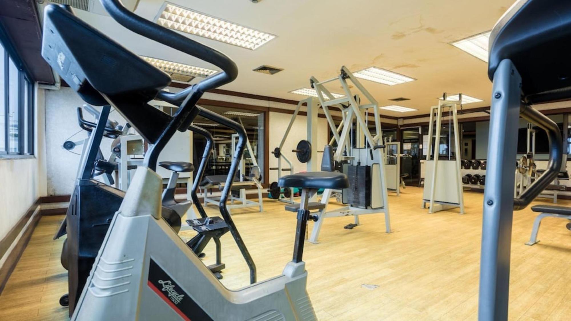 Omni Tower Sukhumvit Soi 4 Direct * Bangkok