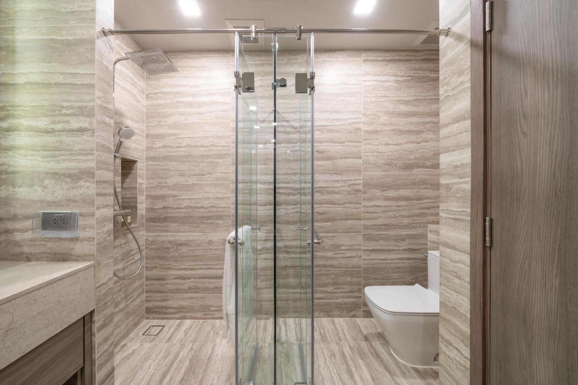 Ultra Classy Designer Central Asok Terminal 21 Apartment Bangkok