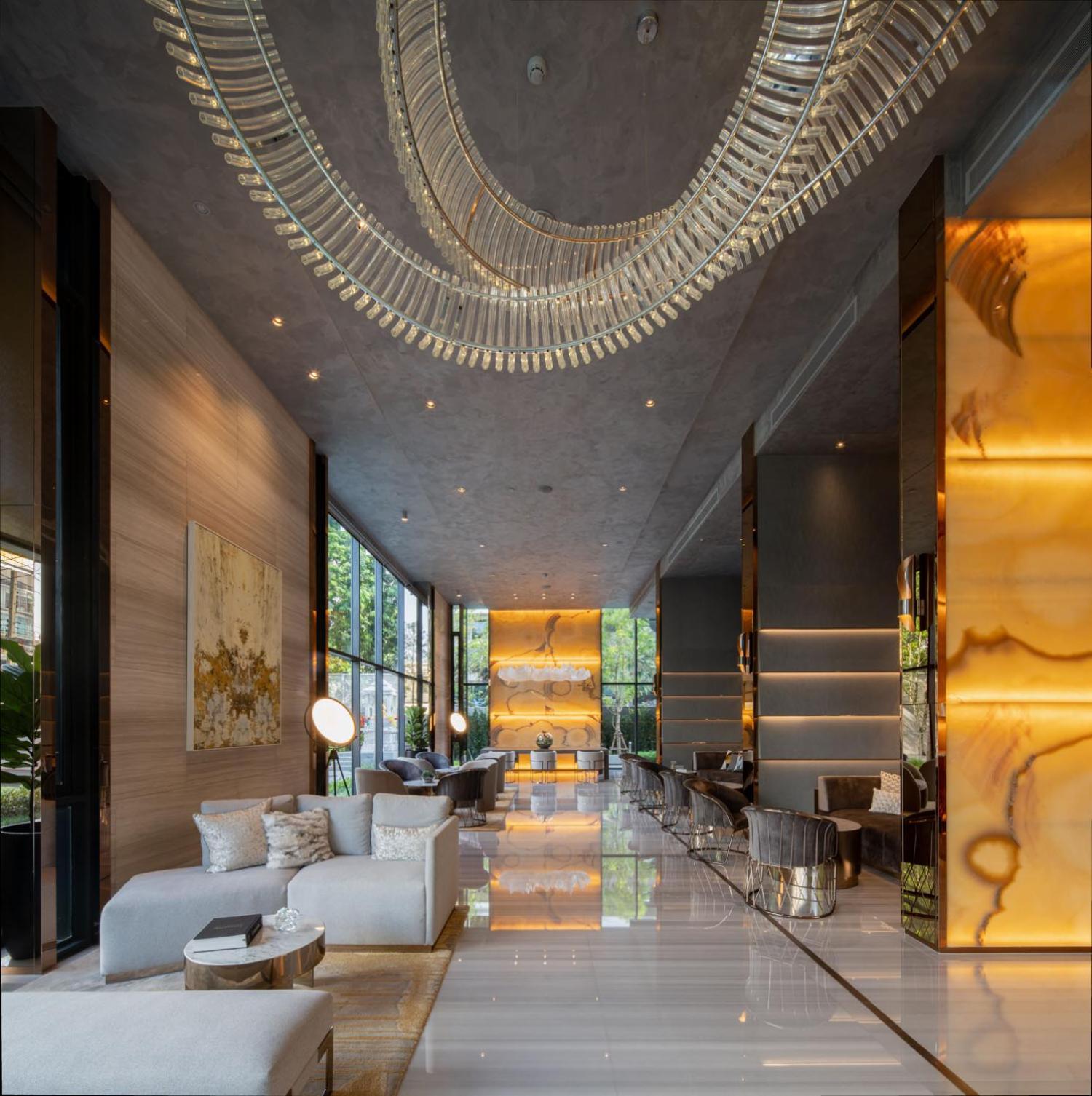 Apartment Ultra Classy Designer Central Asok Terminal 21 *