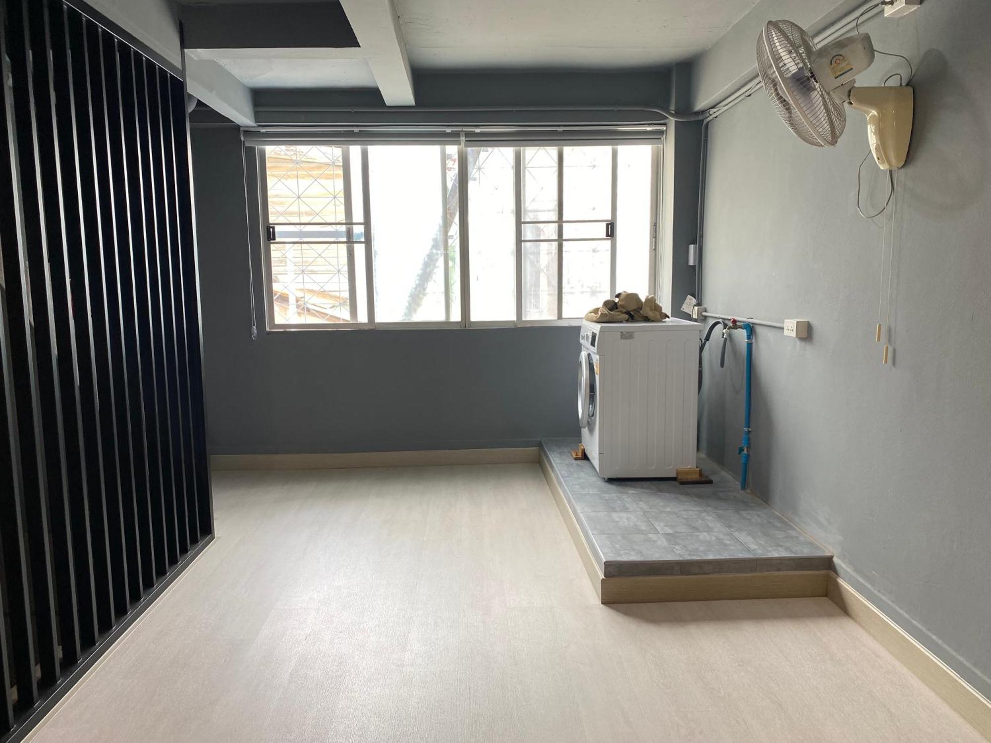 Chiangmai Vibe, House, 7 Mins To Bts, Center, Private In Sathon, Private Bathroom, Bangkok, Thailand Guest house Bangkok