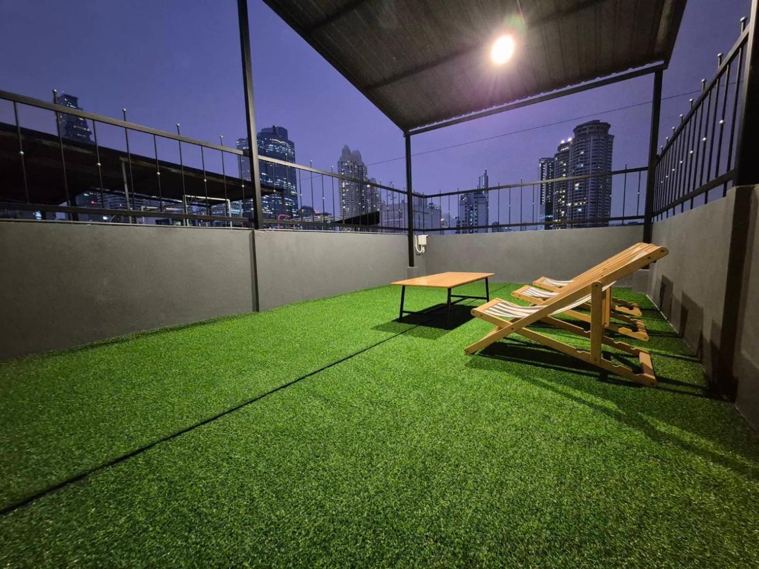 Guest house Vibe, House, 7 Mins To Bts, Center, Private In Sathon, Private Bathroom, Bangkok, Thailand Bangkok