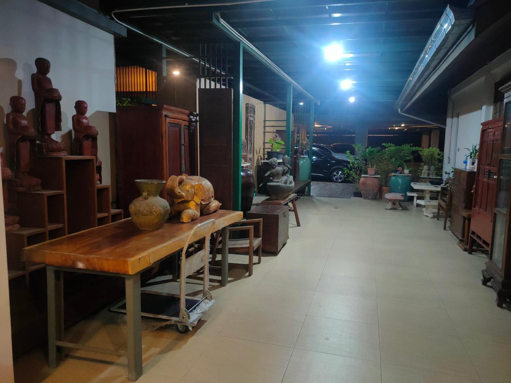 Tanwa - Mrt Ratchadapisek Guest house