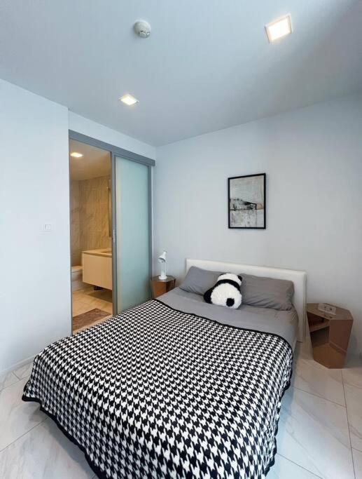 Hyde Sukhumvit 11 Nana & Five House Apartment Bangkok