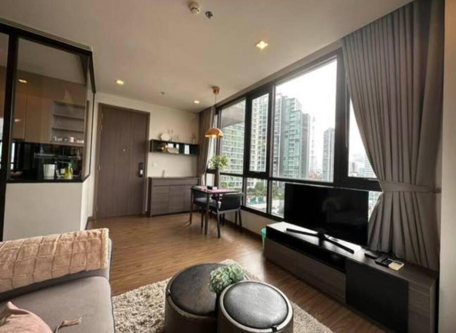 S71 Sukhumvit Big 1 Bedroom City ​​center Swim Gym * Bangkok