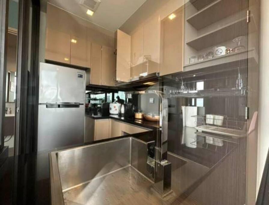 S71 Sukhumvit Big 1 Bedroom City ​​center Swim Gym Apartment