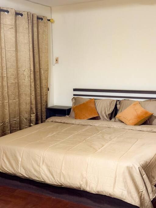 Villa Private House 3 Beds + Double Beds In Heart Of Phromphong *