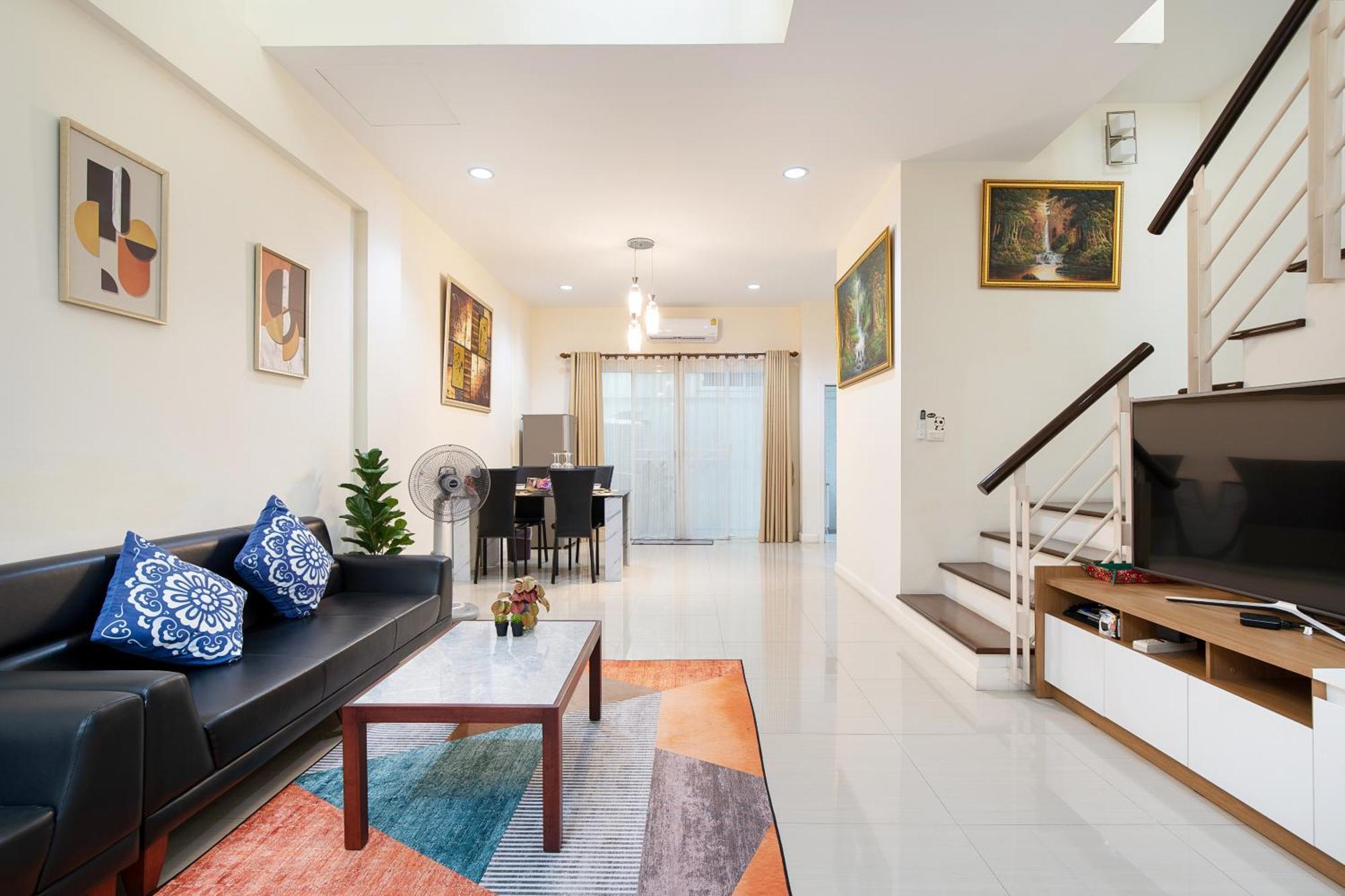 Areehouse 300平方 獨棟別墅 家庭首選 近7-11 超市 Mrt Bangkok