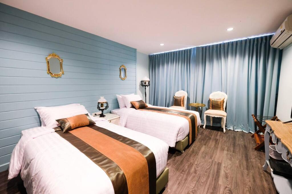 Baan Khun Nai Thonglor, Luxury Thai Villa Bangkok