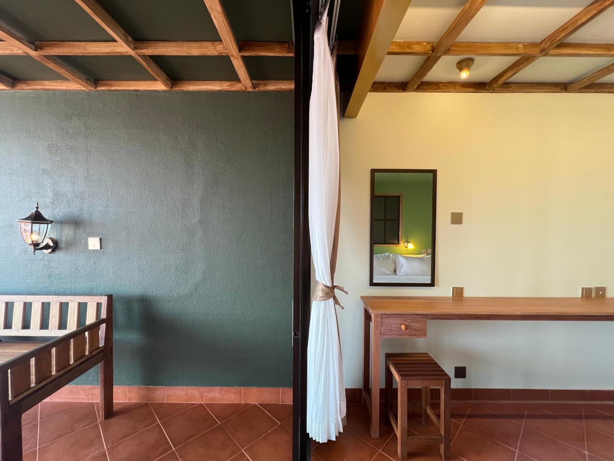 Guest house Cha Na At Merry V