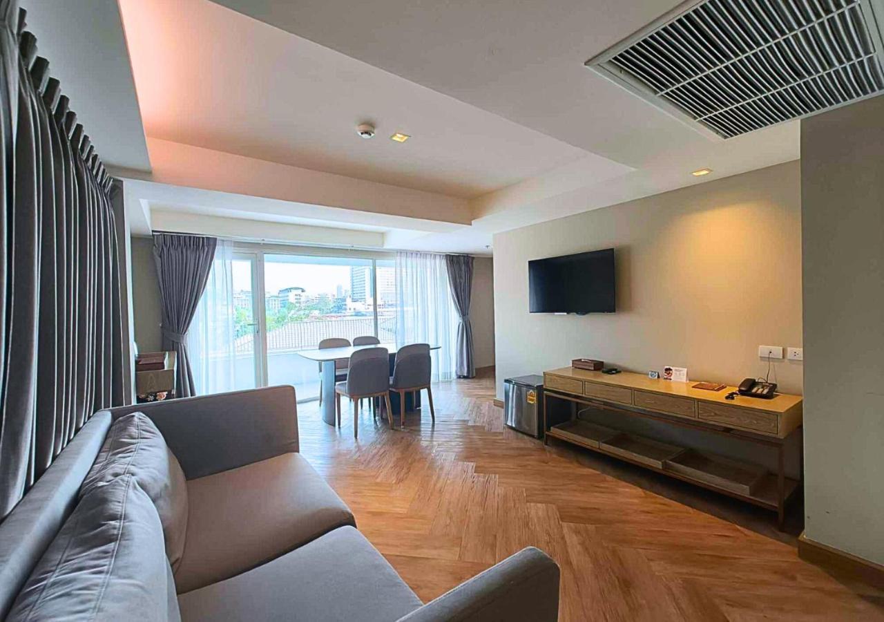 Away Riverside Kene 4* Bangkok