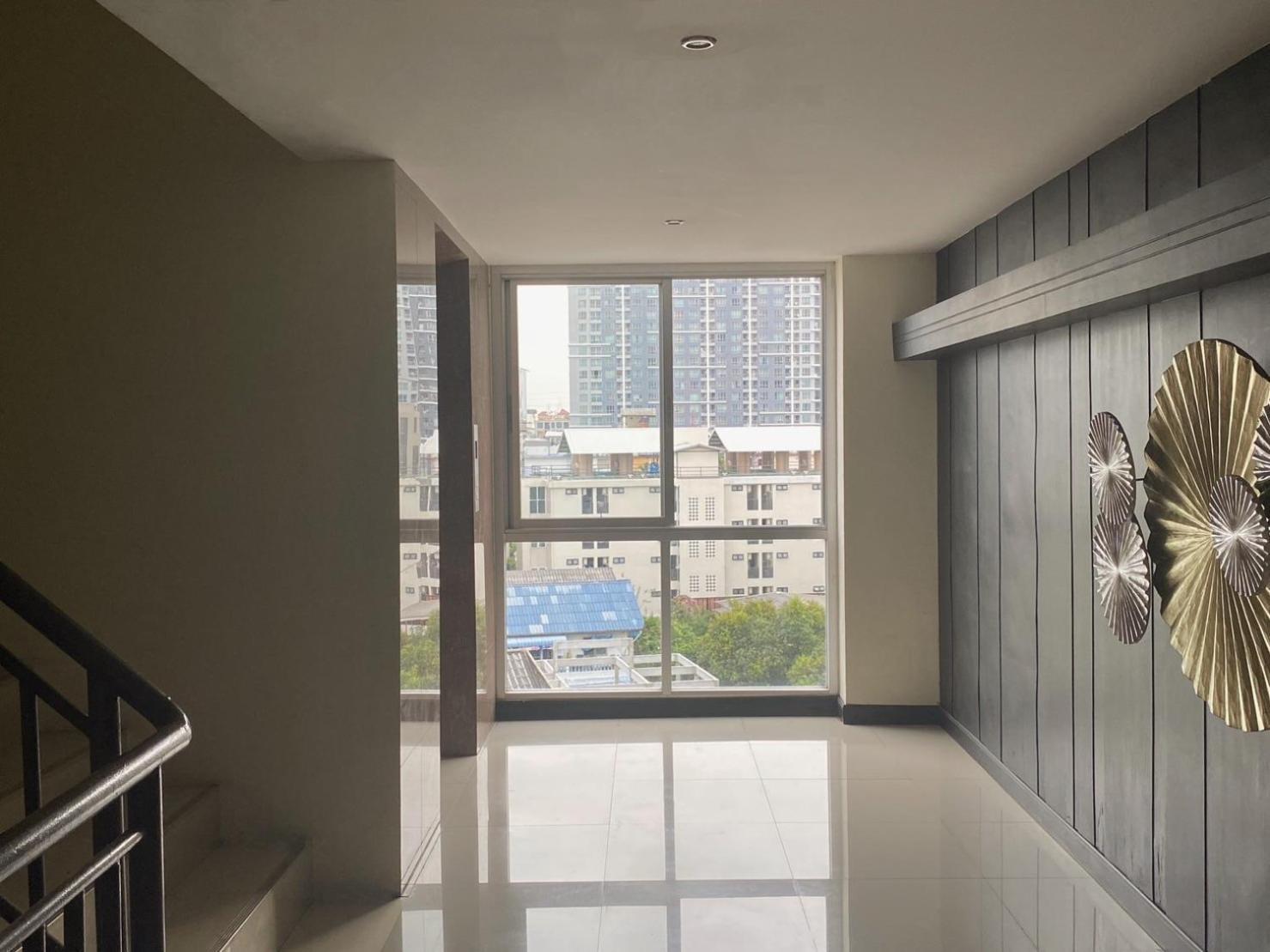 Leelawadee Modern Huaykwang - ลีลาวดี ห้วยขวาง 3* Bangkok