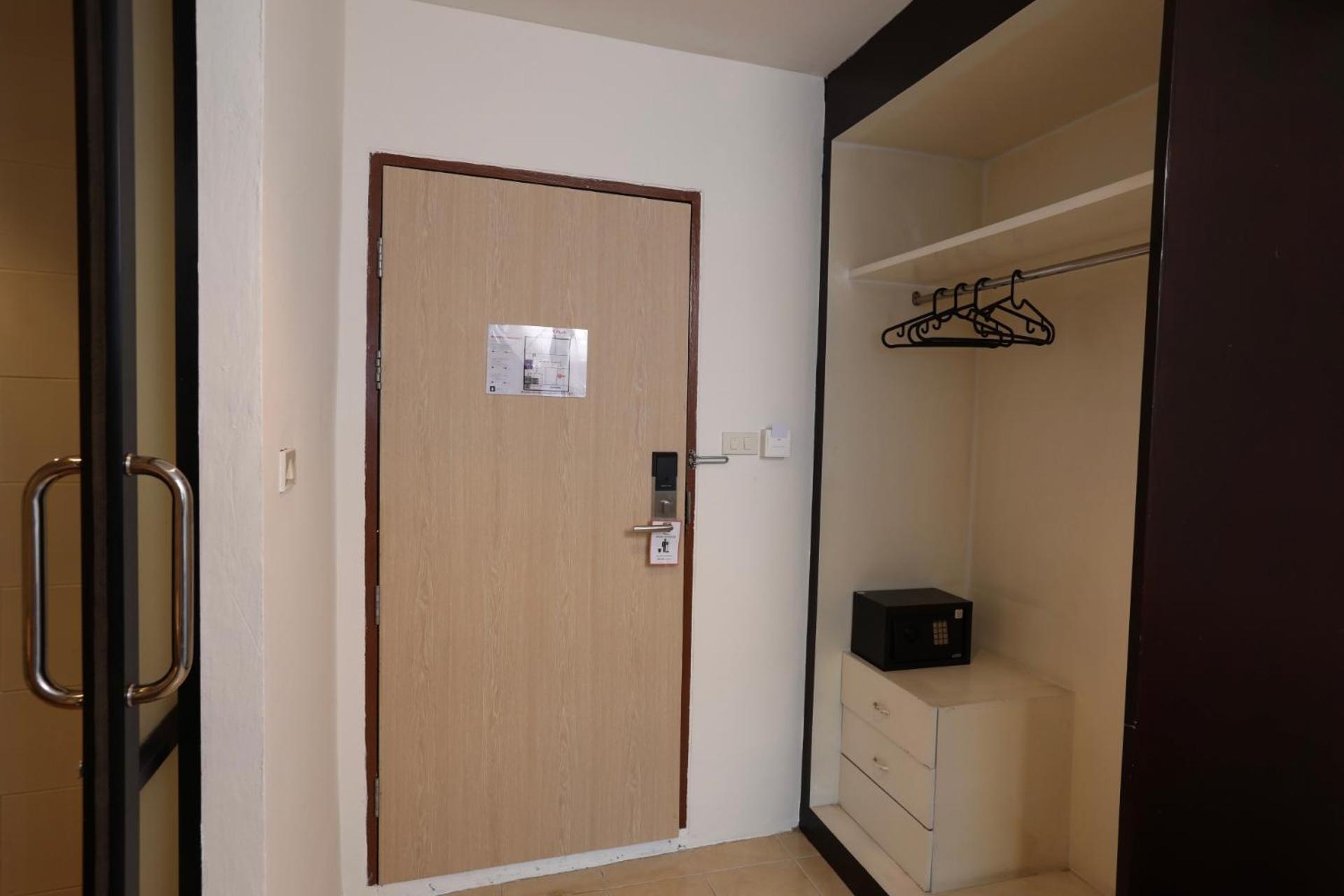 F Sukhumvit Hotel