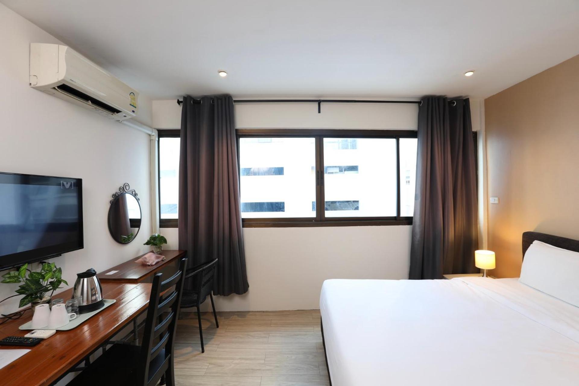 F Sukhumvit 3*