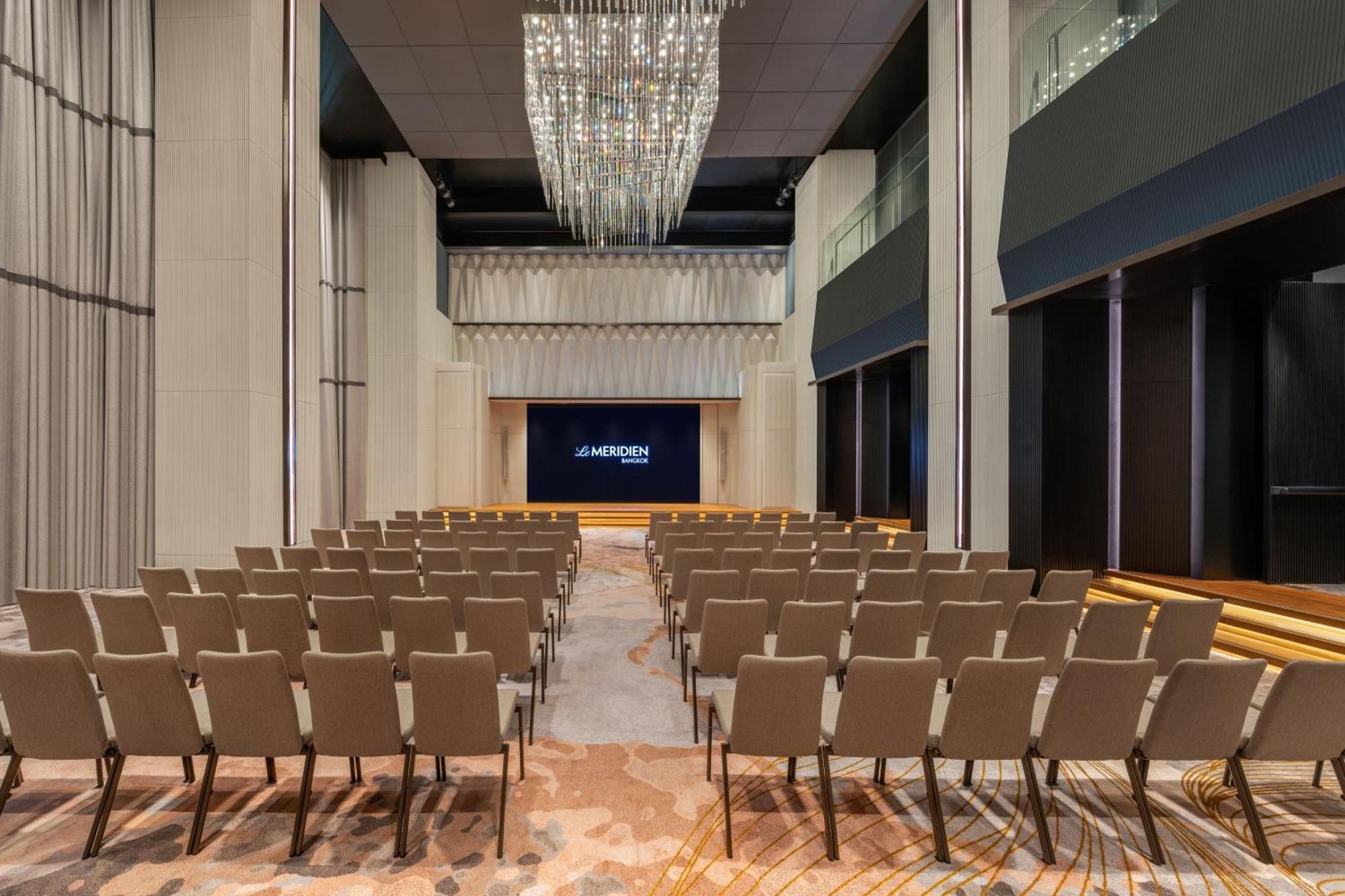 Le Meridien Hotel
