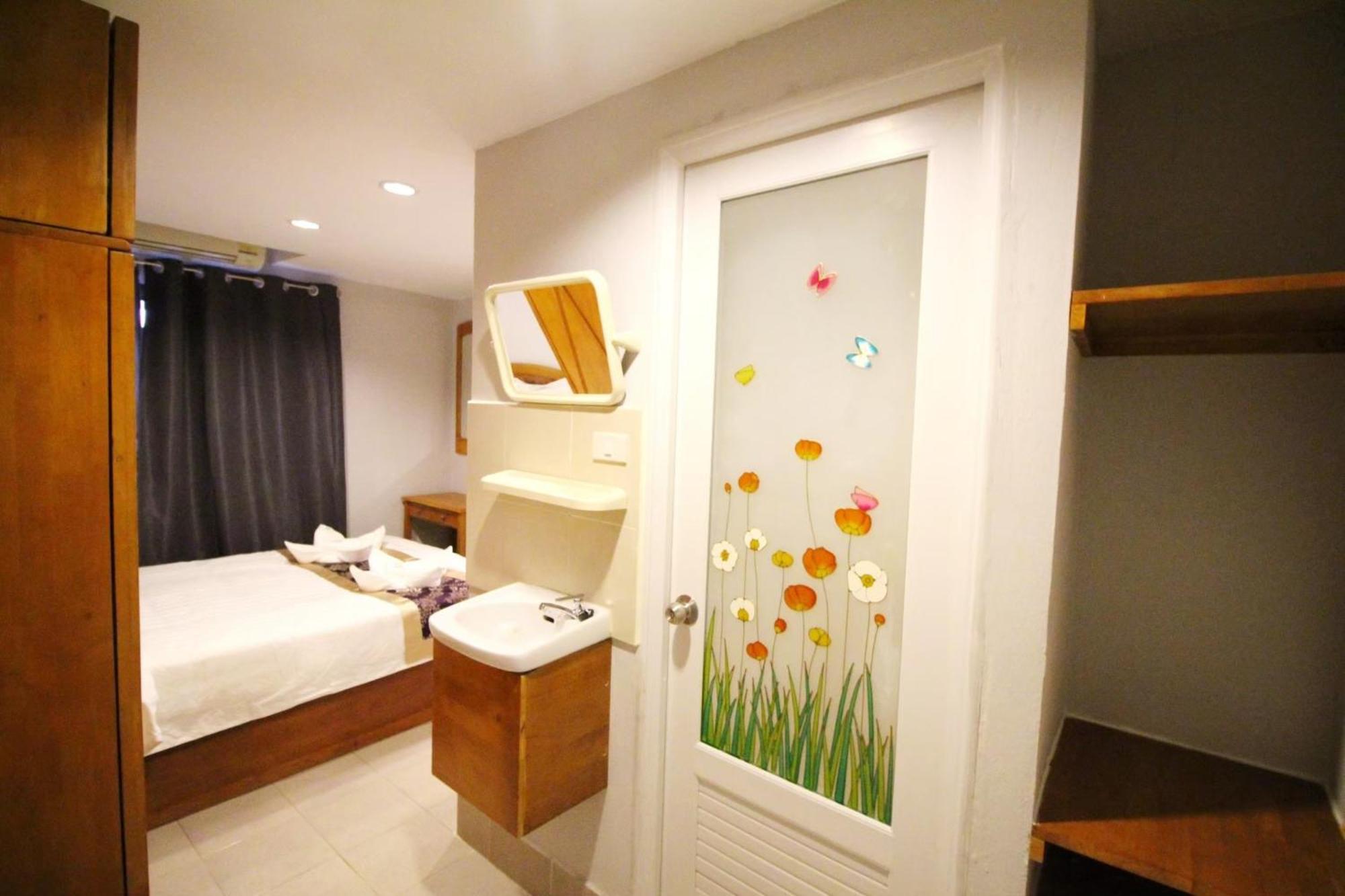 L Liefdeshotel *