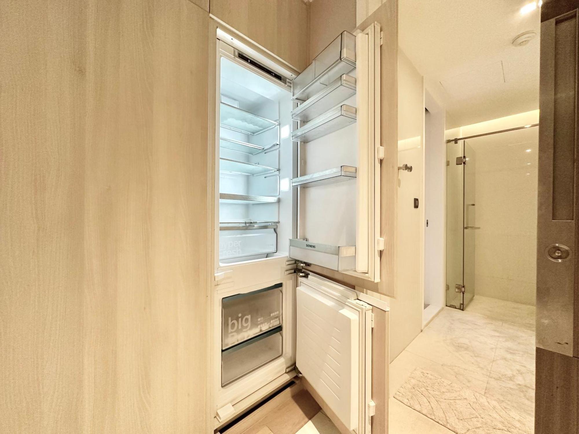 Apartment Sukhumvit 11#luxury#pool#gym#bts Nana&mrt Sukhumvit#1br#max4ppl