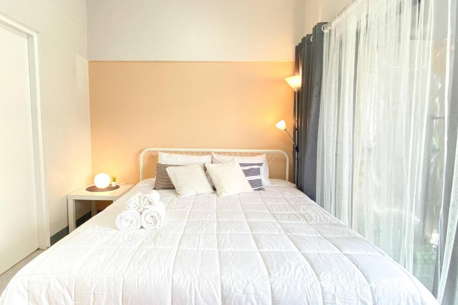 Apartment Cozy 1br Walk To Bts And Airport Rail Link Close To Malls T