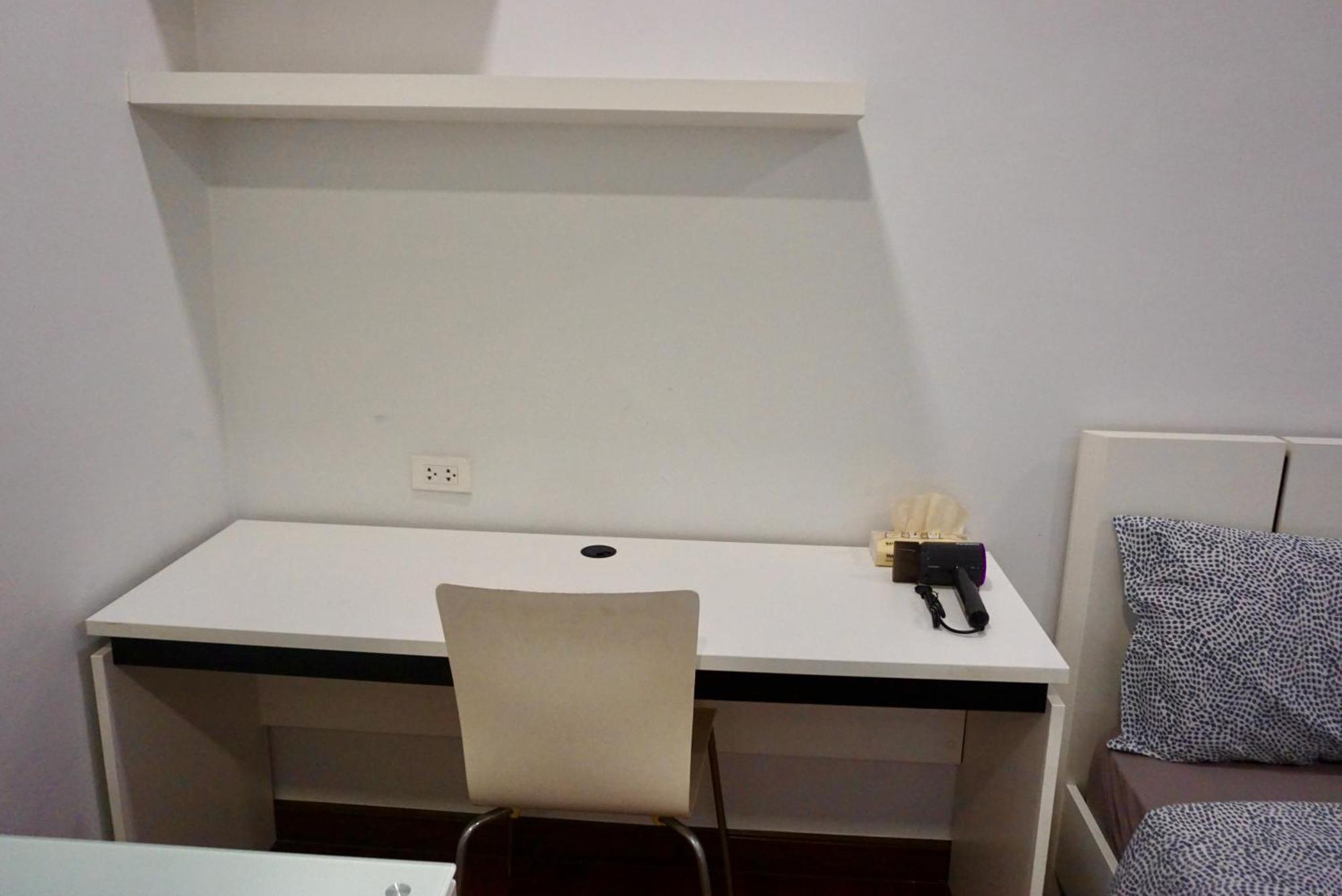 Apartment Sathon 15 Close To Bts Skytrain St Louis & Surasak