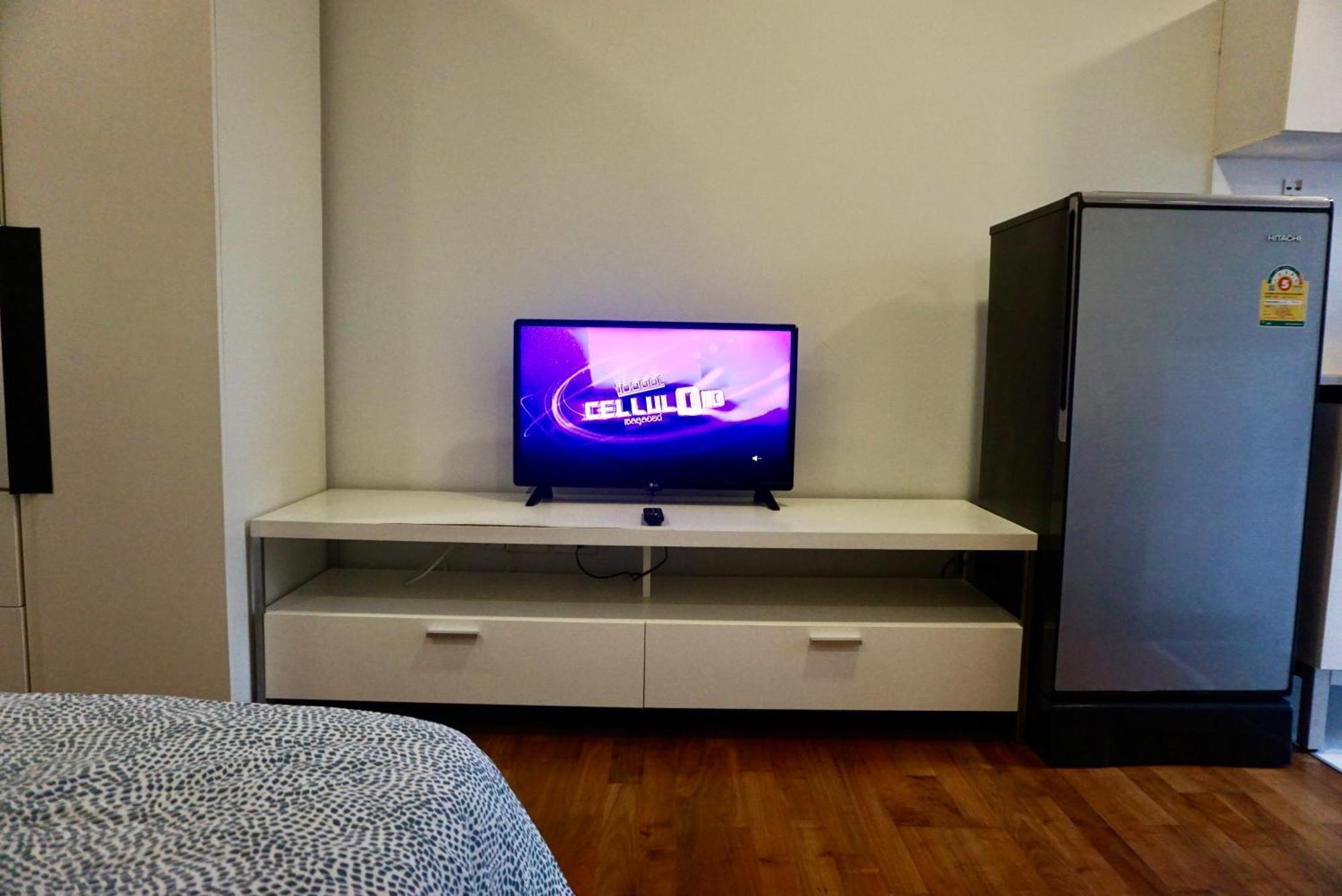 Apartment Sathon 15 Close To Bts Skytrain St Louis & Surasak