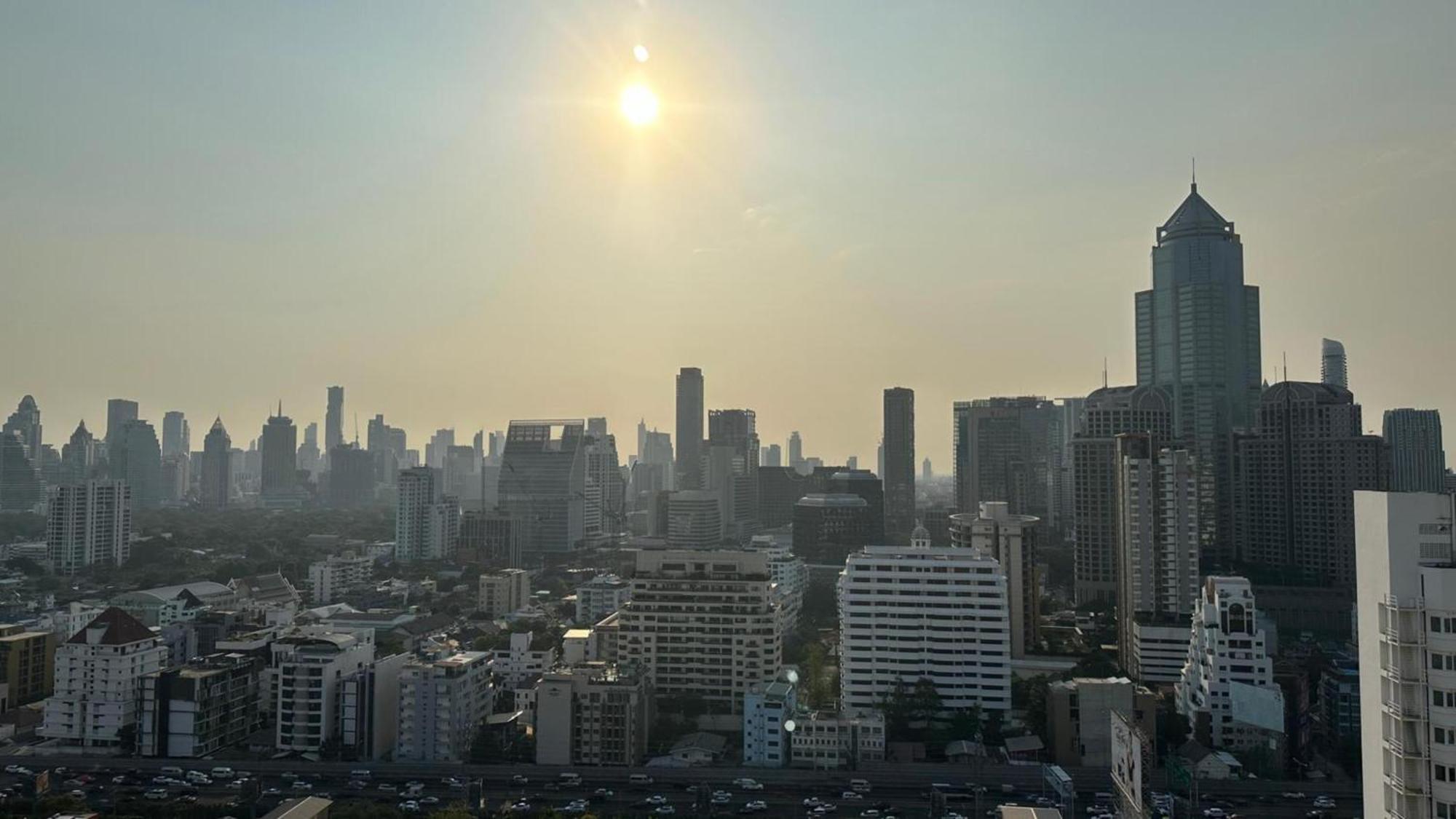 Omni Tower Sukhumvit Soi 4 Direct Apartment *