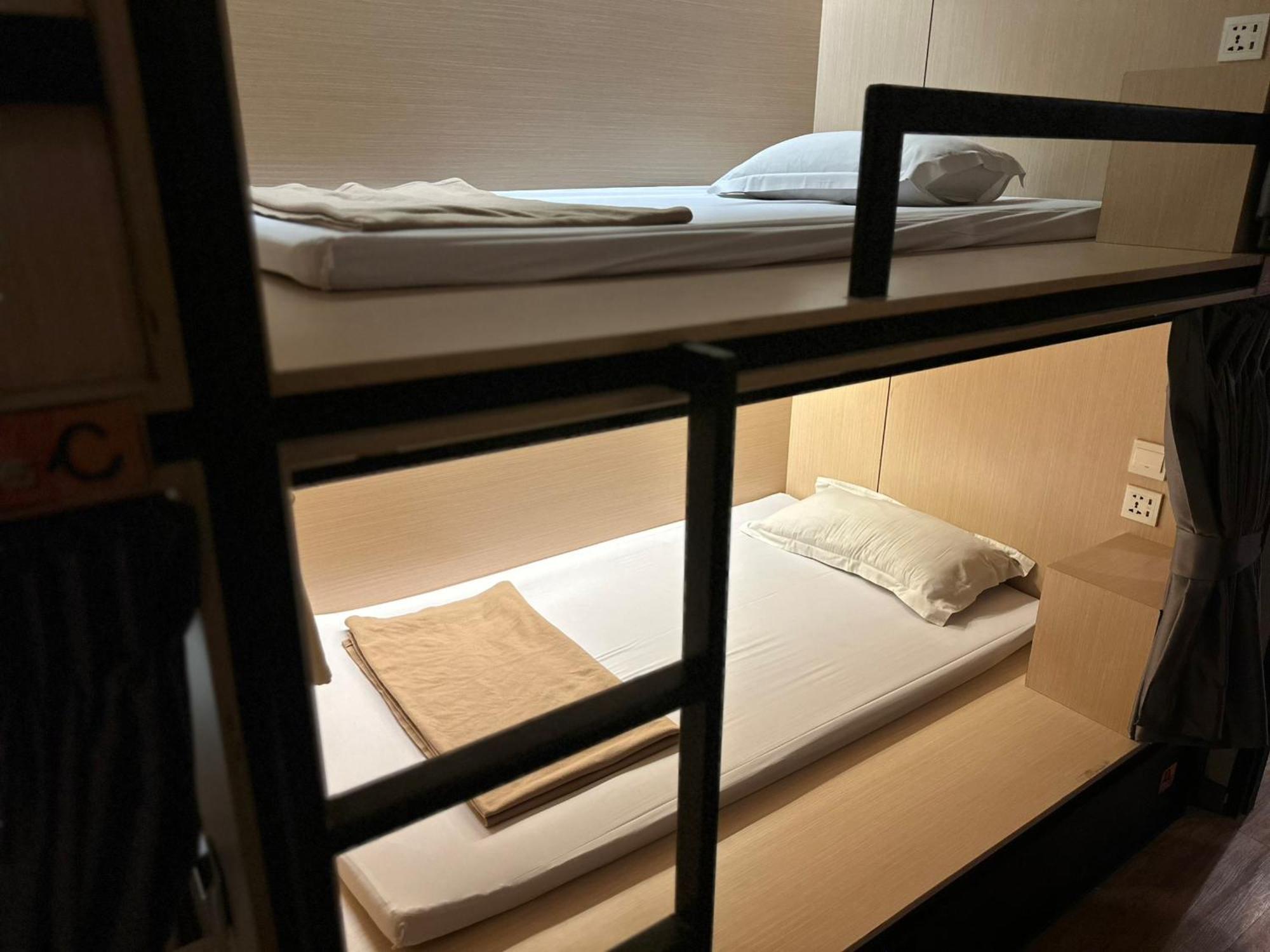 Asrama Cubic Bed Pratunam *