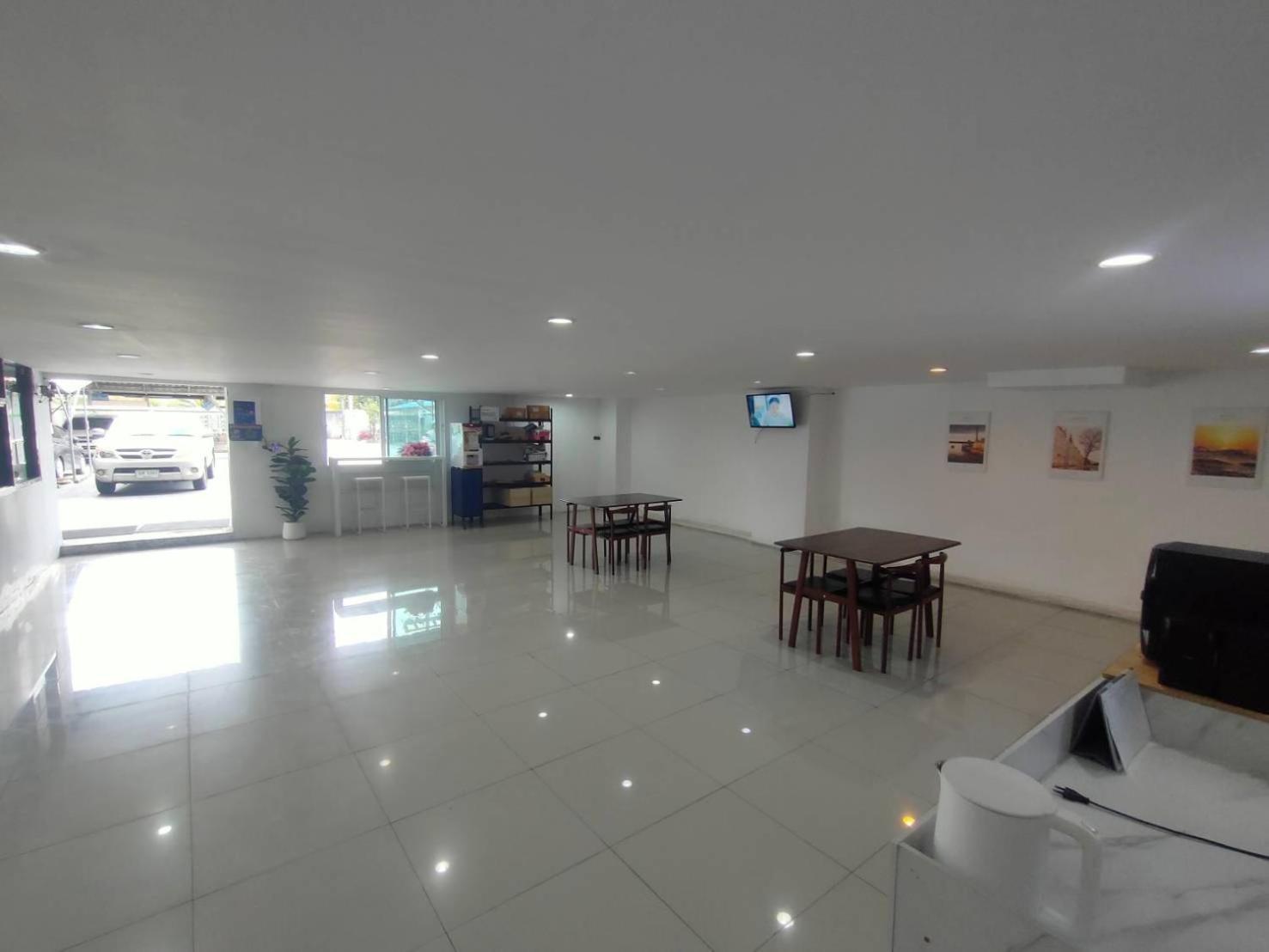 Apartment Prl Place *