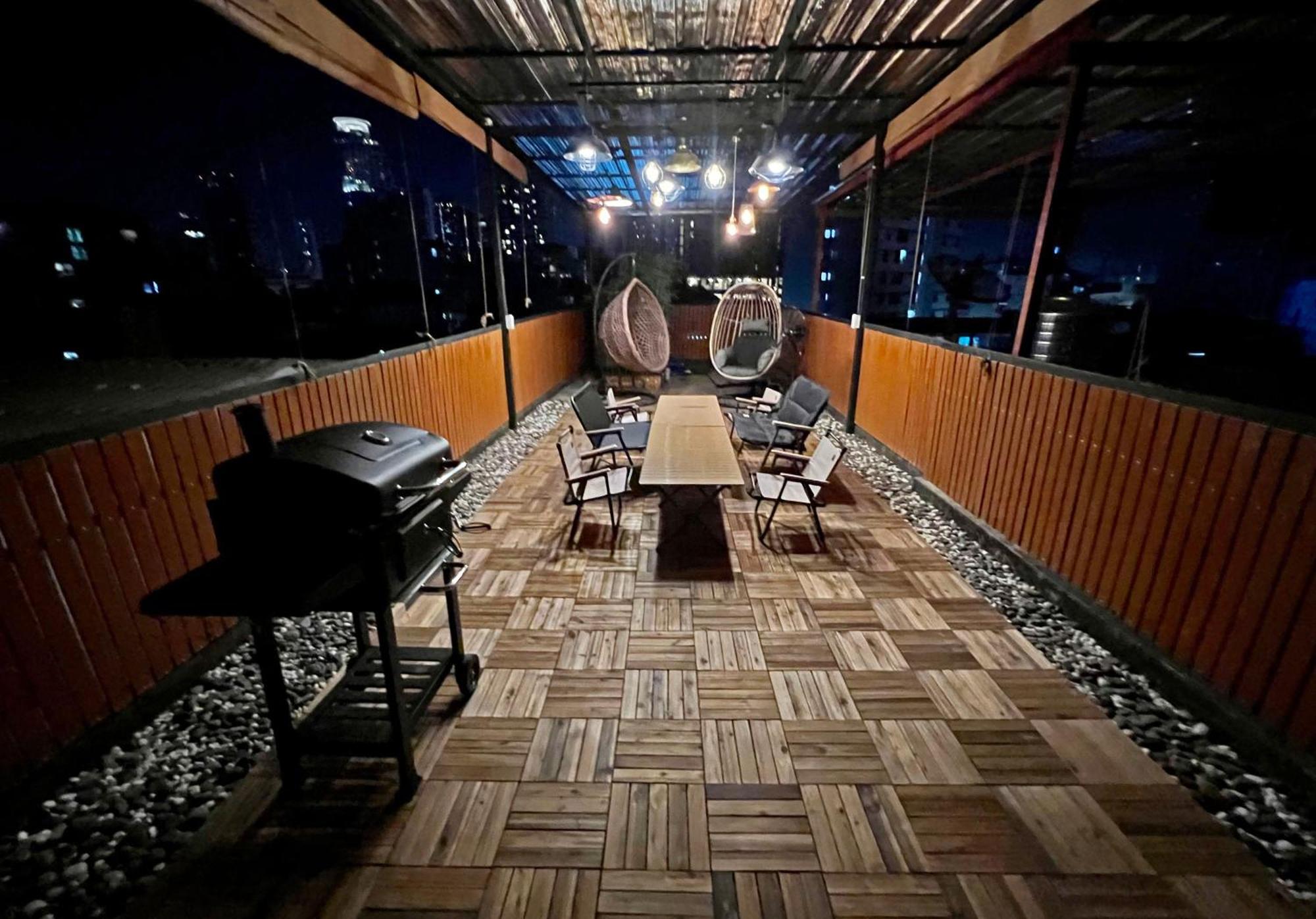 Villa 4 Bedroom House With Beautiful Rooftop Near Bts Ekkamai