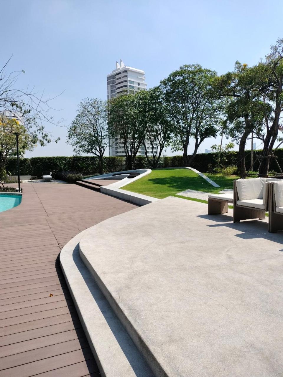 Ceil By Sansiri Bts Ekamai Shuttle To Bts Ekamai , Gateway Mall , Major Cineplex Mid City. Great Place To Explore Apartment