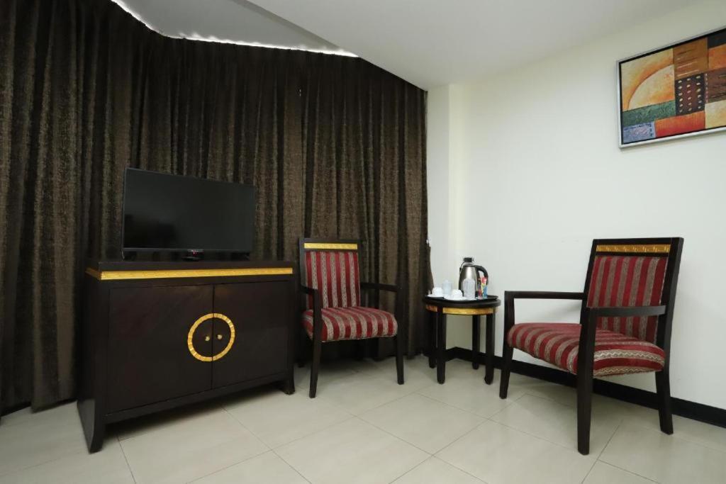 Lucky Palace Hotel 3*