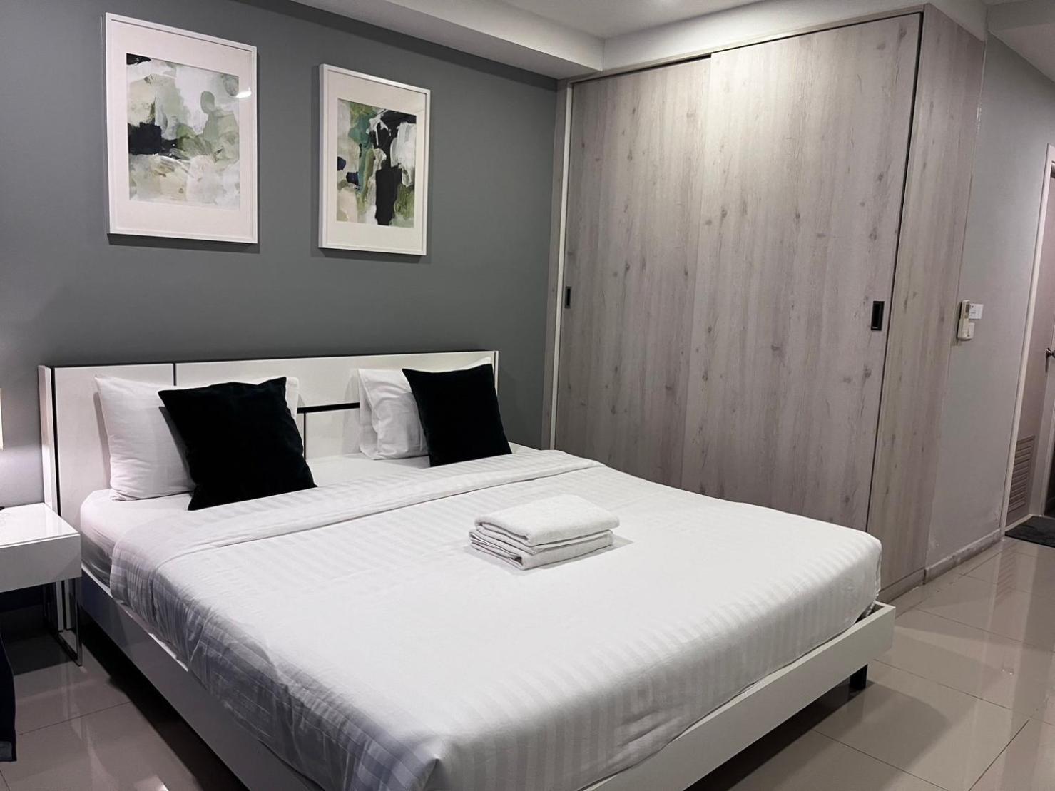 Lkn Grand Apartment Bangkok