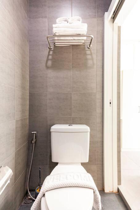 Villa Miq_5br/silom Bts,mrt/wifi 1000mb/jacuzzi/16pax Bangkok